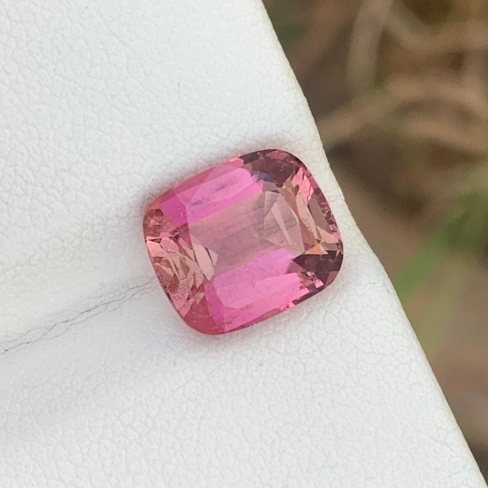 Antique Cushion Cut 3.70 Carats Natural Loose Pink Tourmaline Peach Color Shade For Ring Jewellery  For Sale