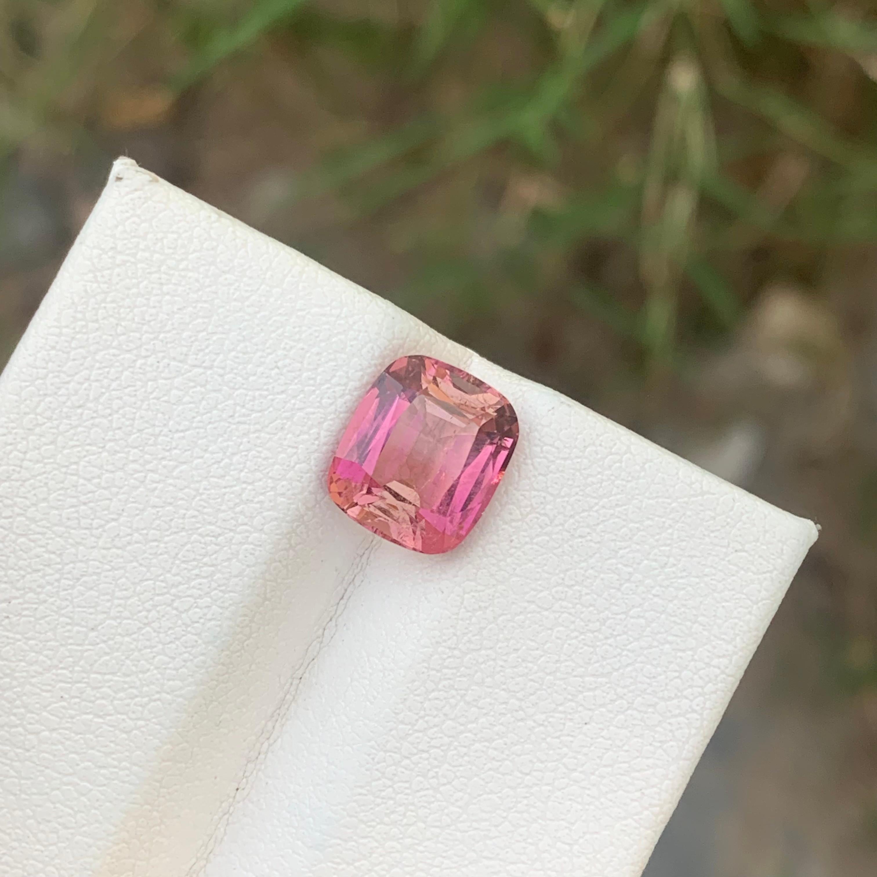3.70 Carats Natural Loose Pink Tourmaline Peach Color Shade For Ring Jewellery  For Sale 1