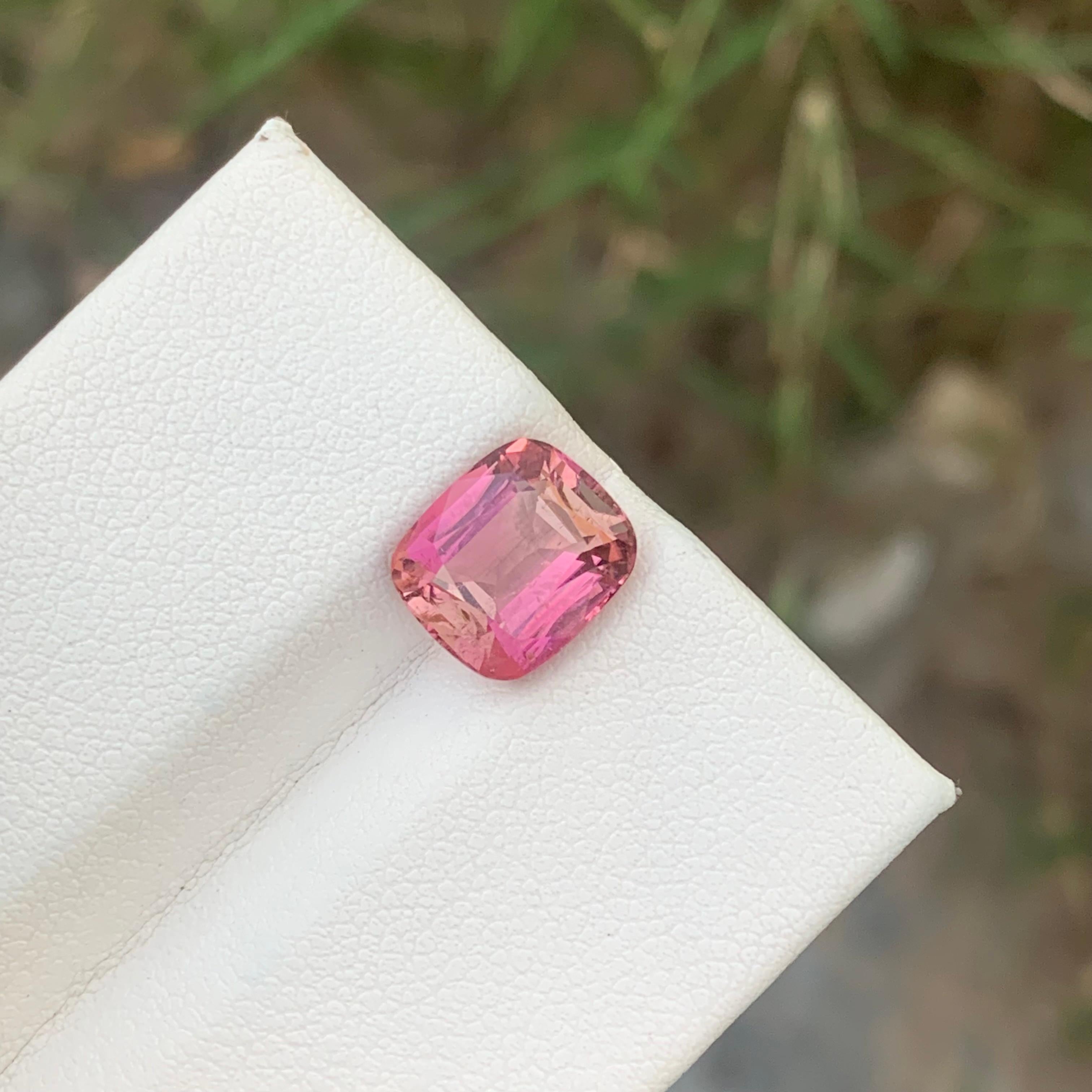 3.70 Carats Natural Loose Pink Tourmaline Peach Color Shade For Ring Jewellery  For Sale 2