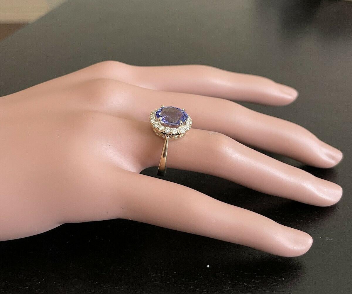 3.70 Carats Natural Tanzanite and Diamond 14k Solid Yellow Gold Ring For Sale 2