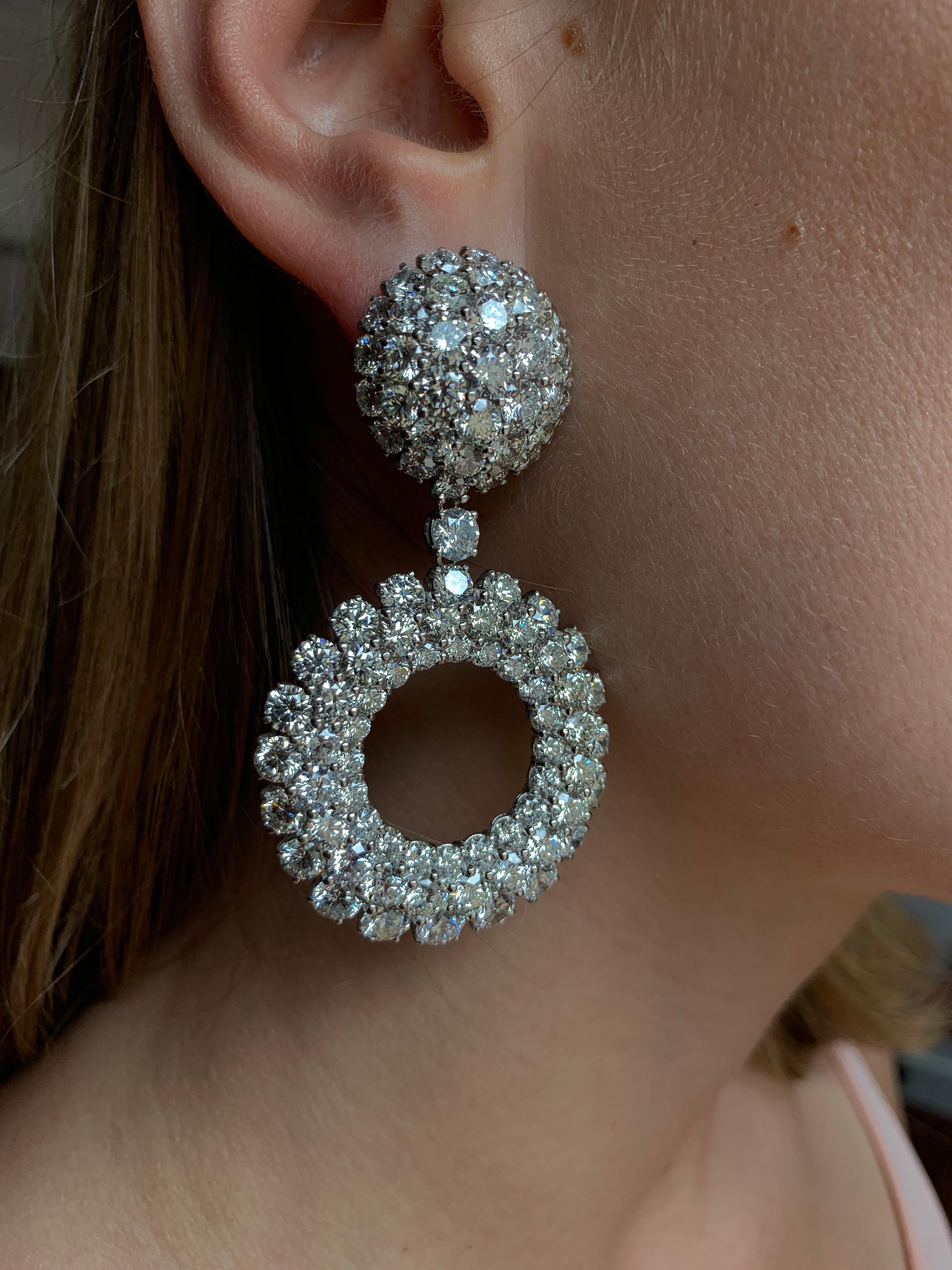 37.00 Carat Diamond Earrings In New Condition For Sale In New York, NY