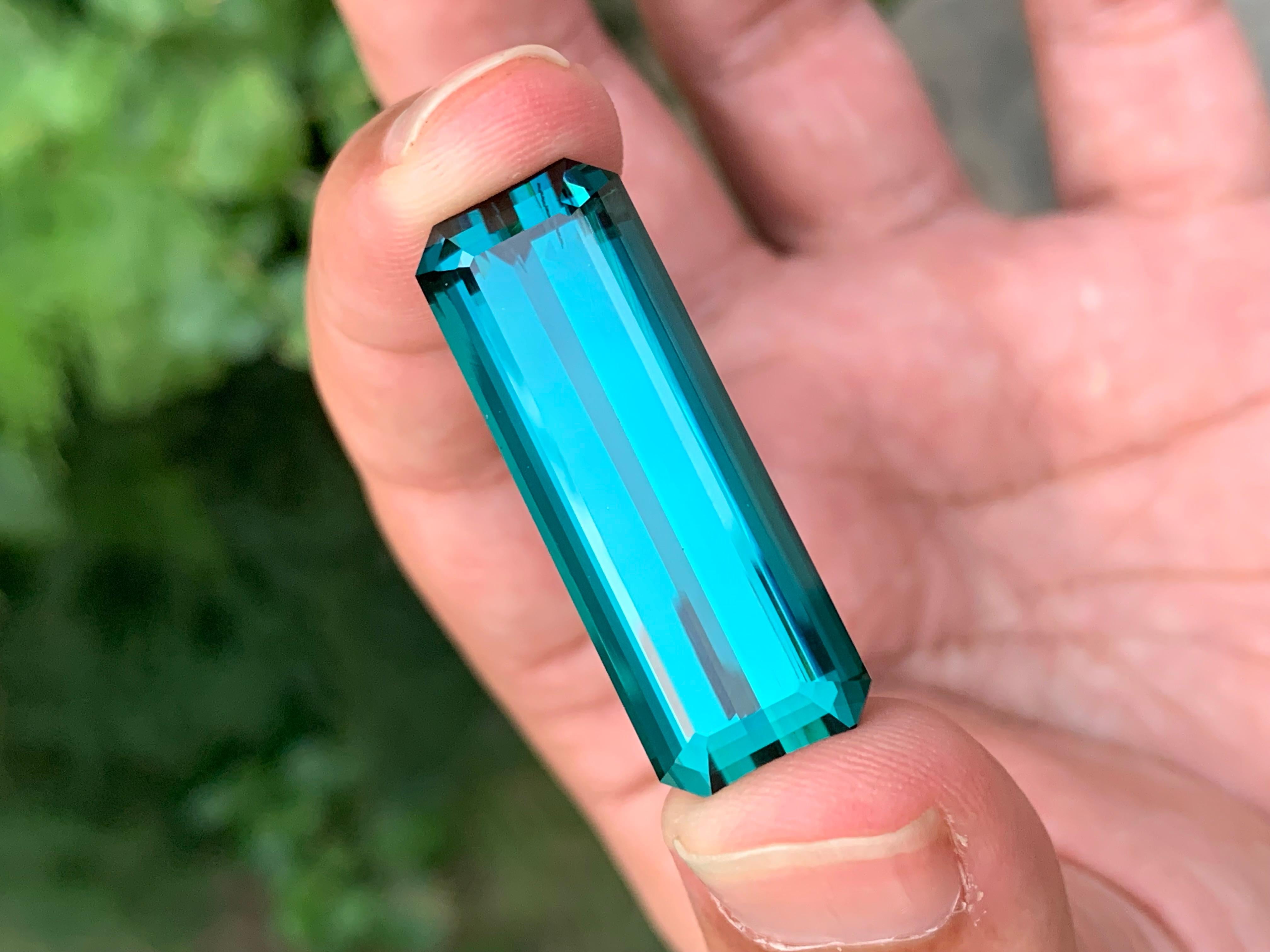 37,05 Karat Top AAA Natürlicher loser Indicolith Turmalin Langer Smaragd Form Edelstein (Arts and Crafts) im Angebot