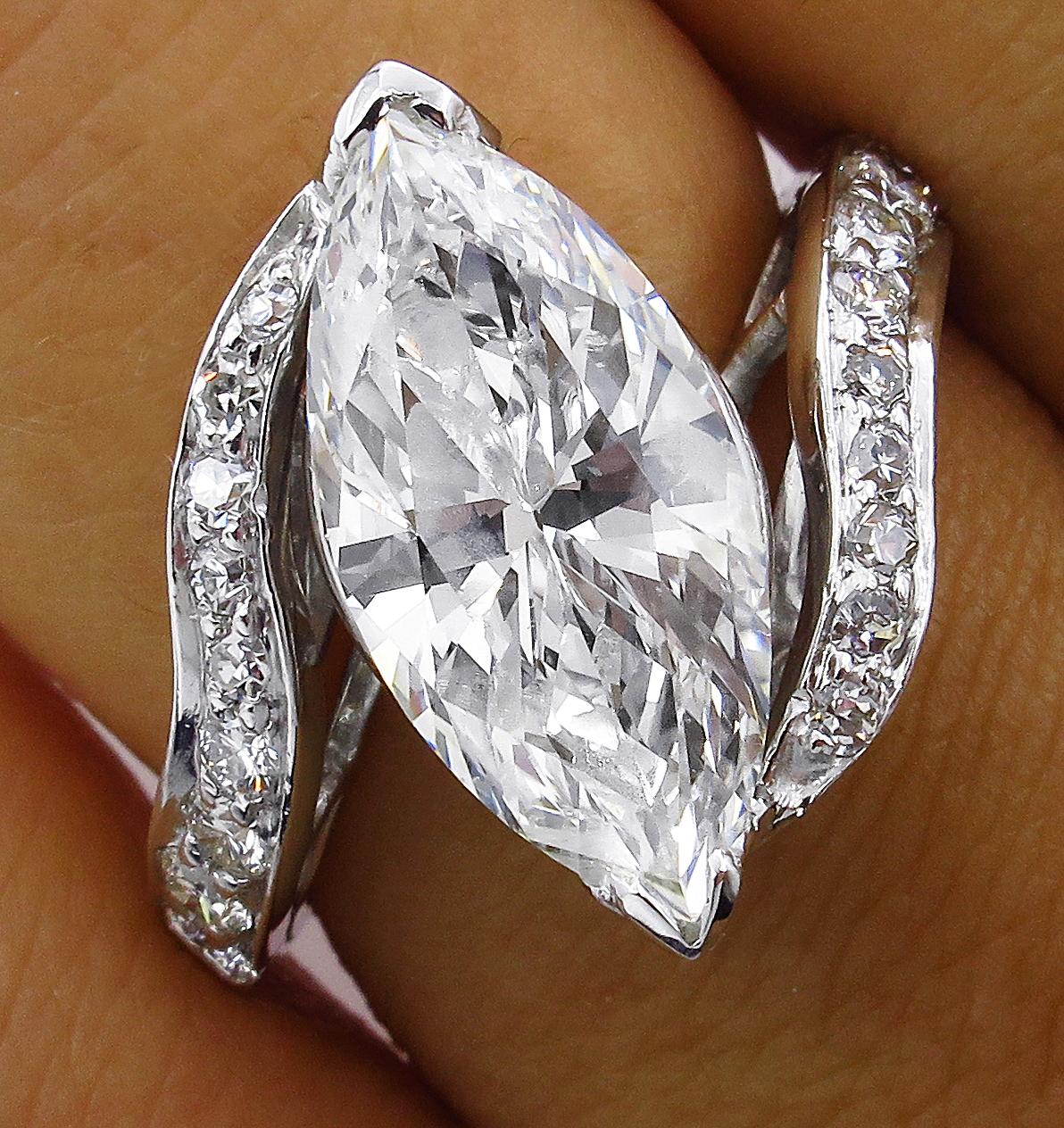 3.70 Carat Marquise Diamond Engagement Wedding Platinum Ring EGL USA In Good Condition In New York, NY