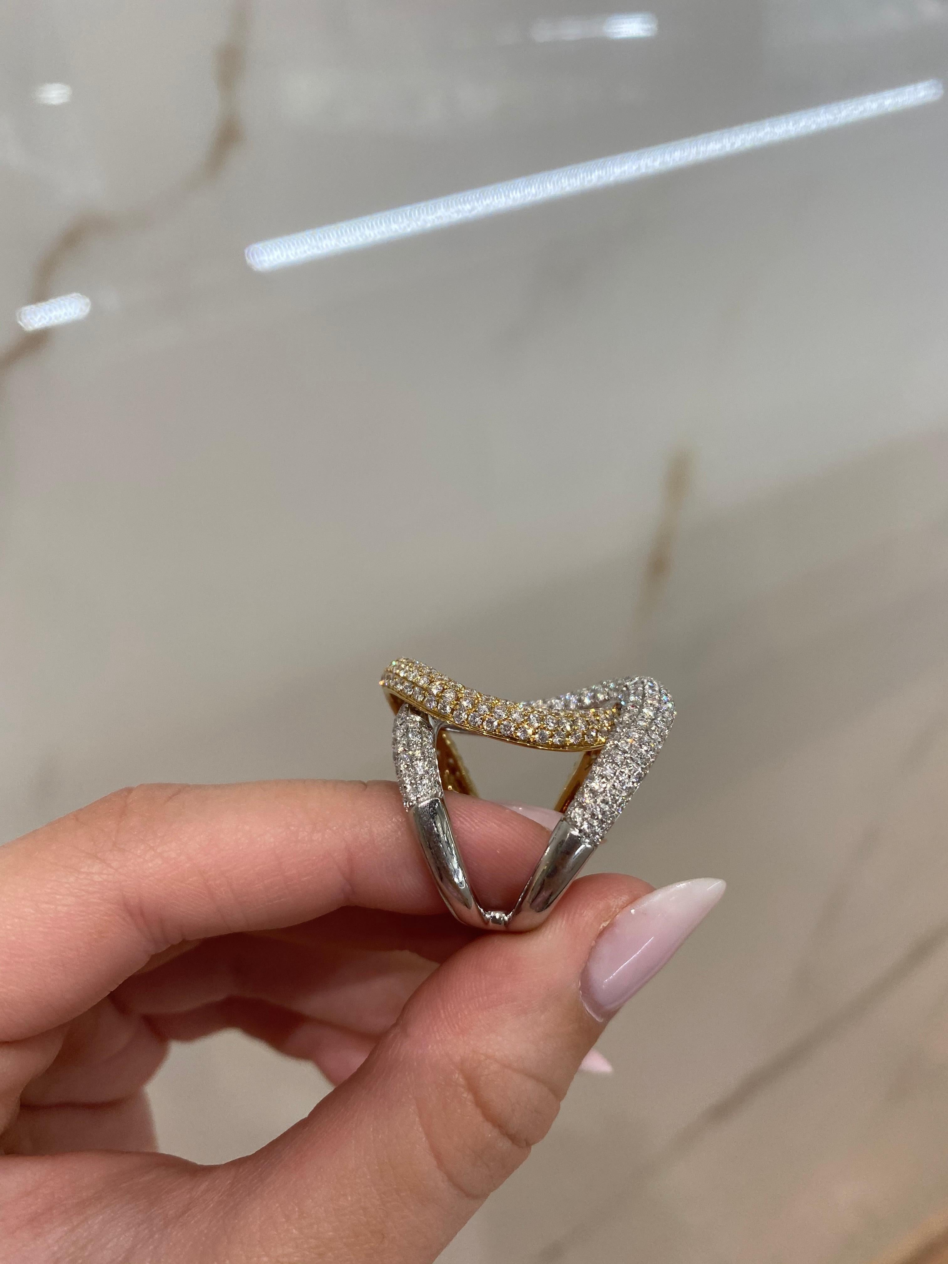3.70 Carat Pave Diamond 18 Karat White and Yellow Gold Swirl Ring For Sale 3