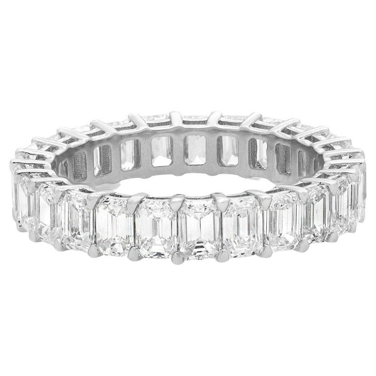 3.71 Carat Emerald Cut Diamond Eternity Band Ring 18K For Sale at 1stDibs