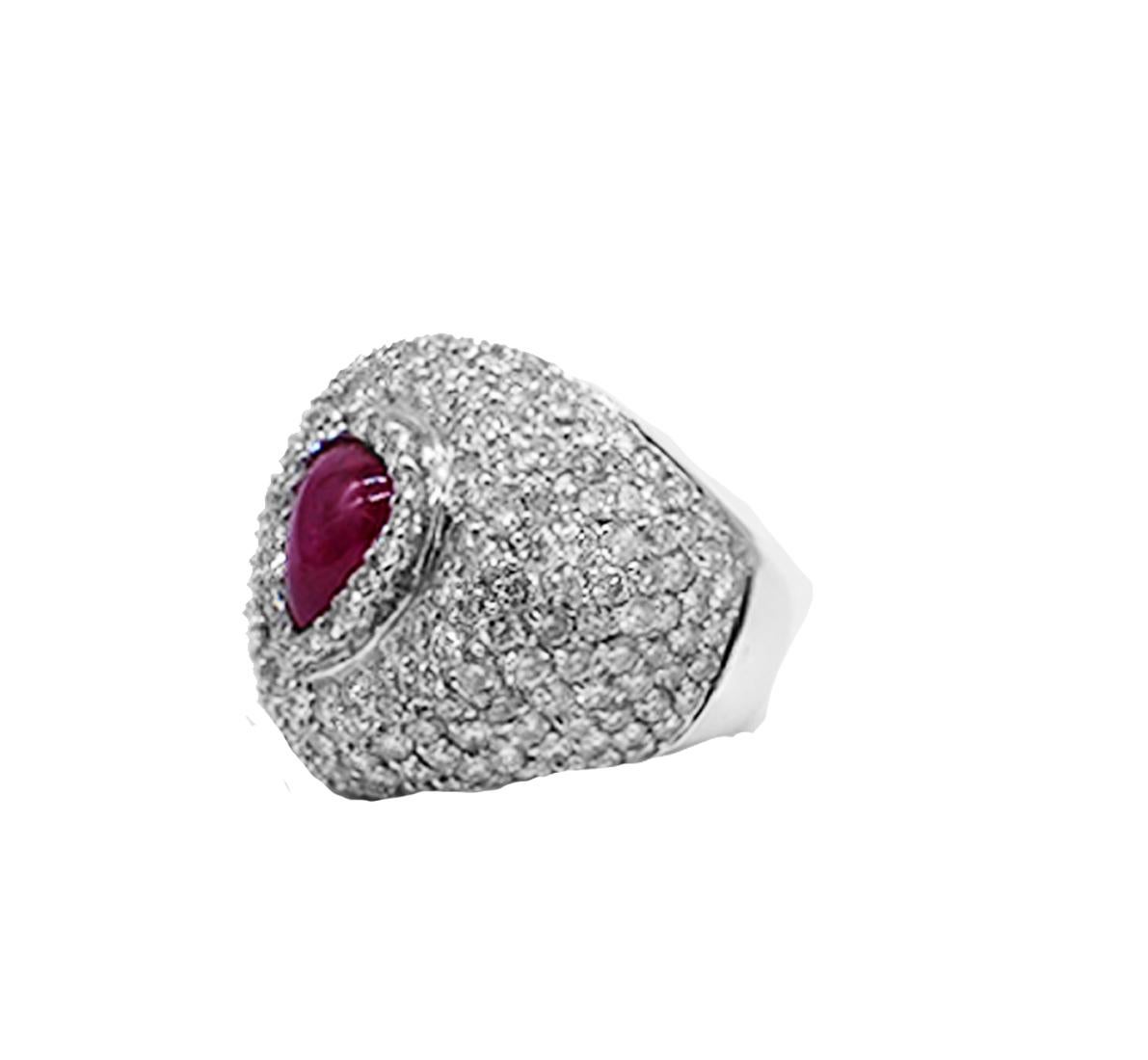 Contemporary 3.71 Carat Ruby and 8 Carat Diamond Dome Ring 18 Karat White Gold For Sale