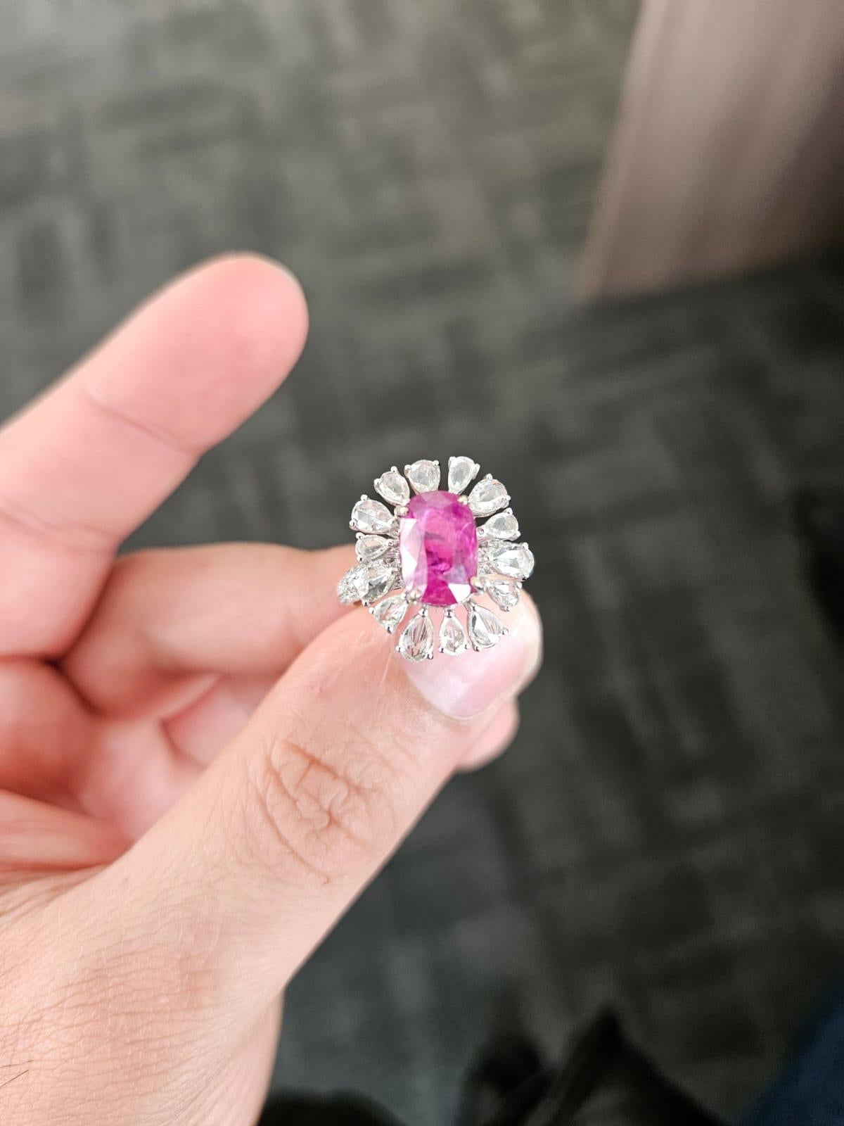 Women's or Men's 3.71 carats un-heat Burmese Ruby & Rose Cut Diamonds Engagement Ring For Sale