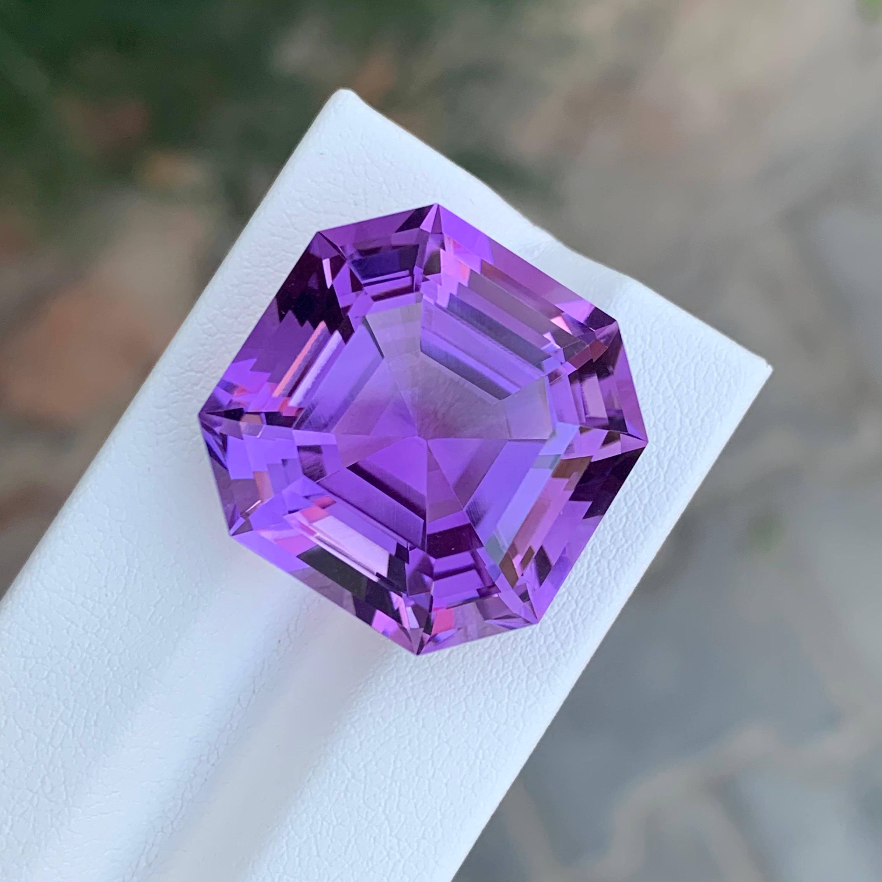 Taille Asscher 37.15 Carat Natural Loose Amethyst Octagon Shape Gemstone (Améthyste en vrac en forme d'octogone) en vente