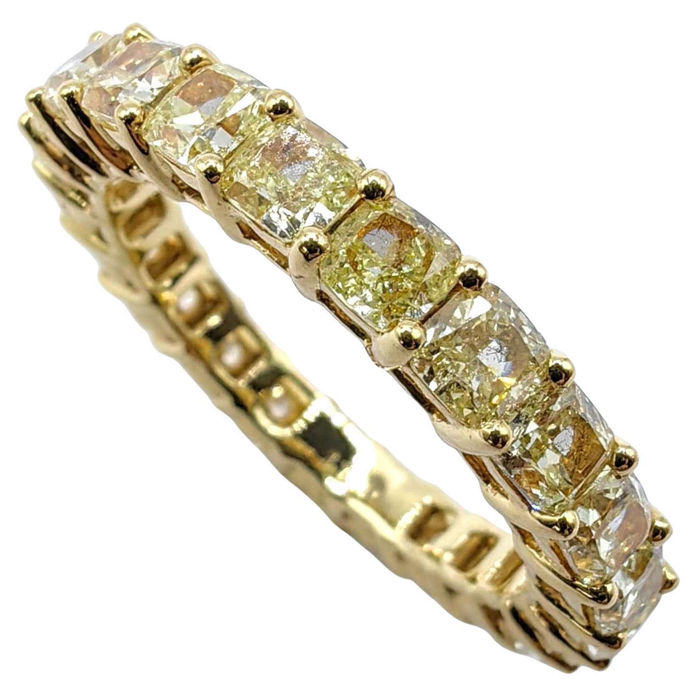 3.71ct Cushion Cut Yellow Diamond Eternity Wedding Band Ring in 18K Yellow Gold