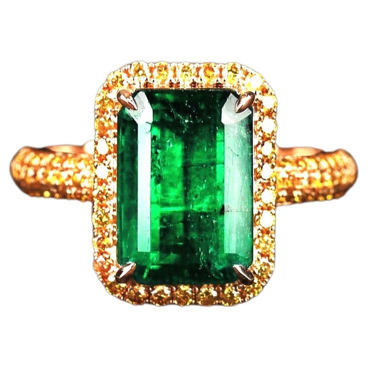 The Colour of the Emerald is mesmerizing and therefore we have selected the simplest possible setting so that people will focus in the Emerald instead of the ring. Yellow is well known in pairing with vivid green Emerald and we used yellow diamond