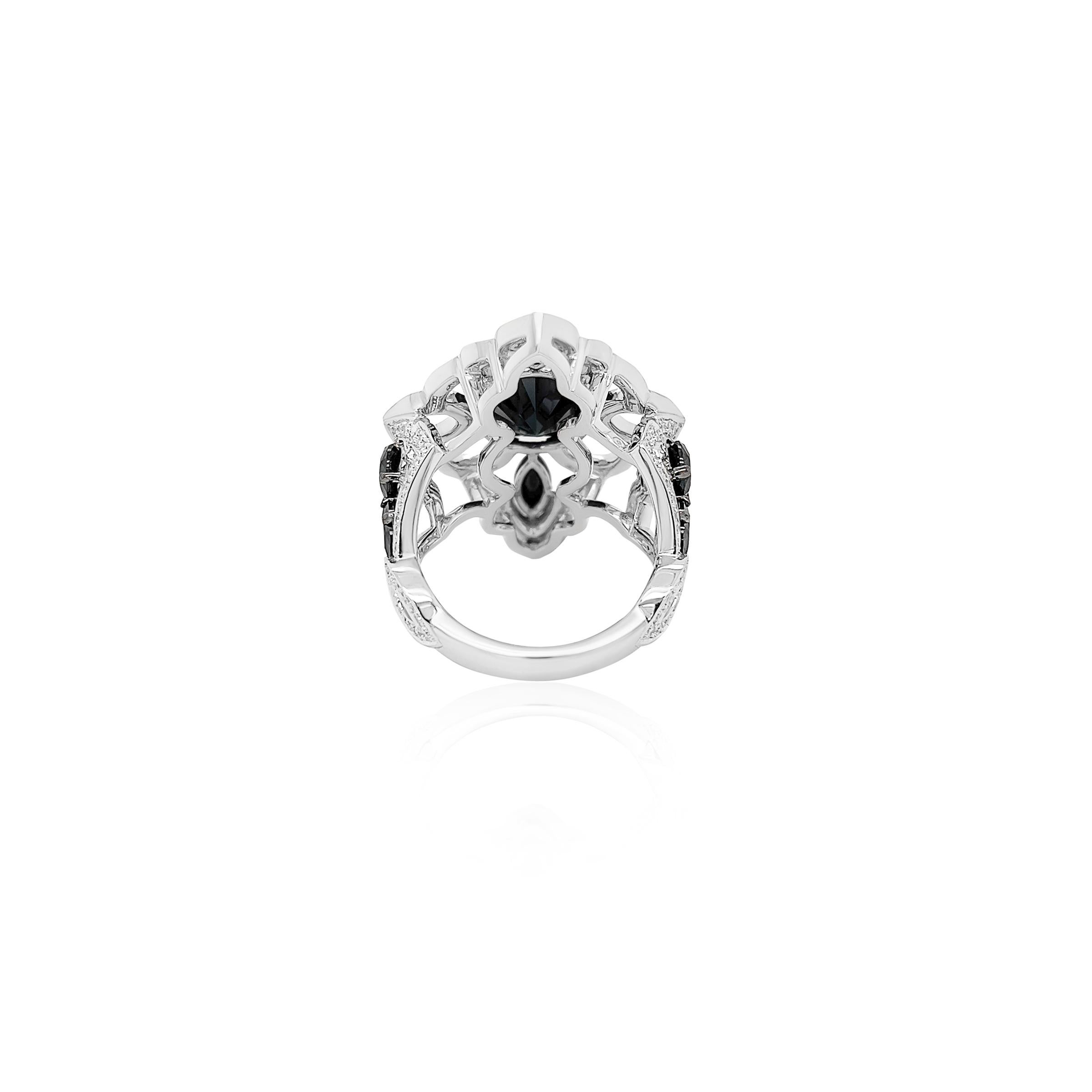 Round Cut 3.72 Carat Black Spinel and Diamond Ring in 18k White Gold  For Sale
