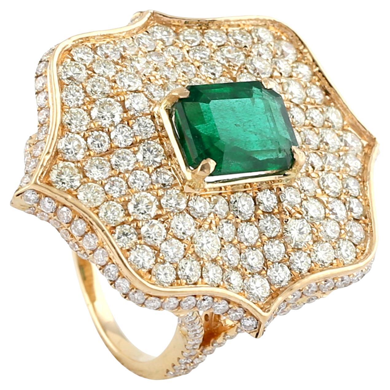 3.72 Carat Diamond 2.51 Carat Emerald 14 Karat Gold Taj Ring