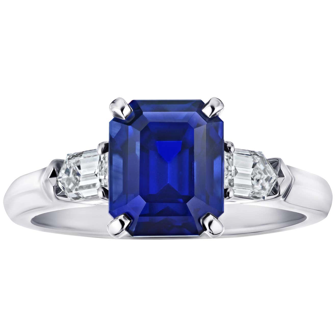 3.72 Carat Emerald Cut Blue Sapphire and Diamond Ring For Sale at 1stDibs