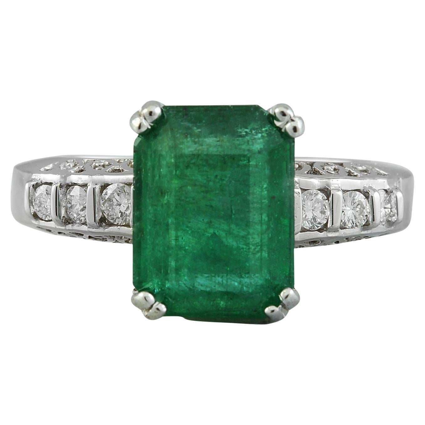 3.72 Carat Natural Emerald 14 Karat Solid White Gold Diamond Ring (bague en or blanc massif avec diamants)
