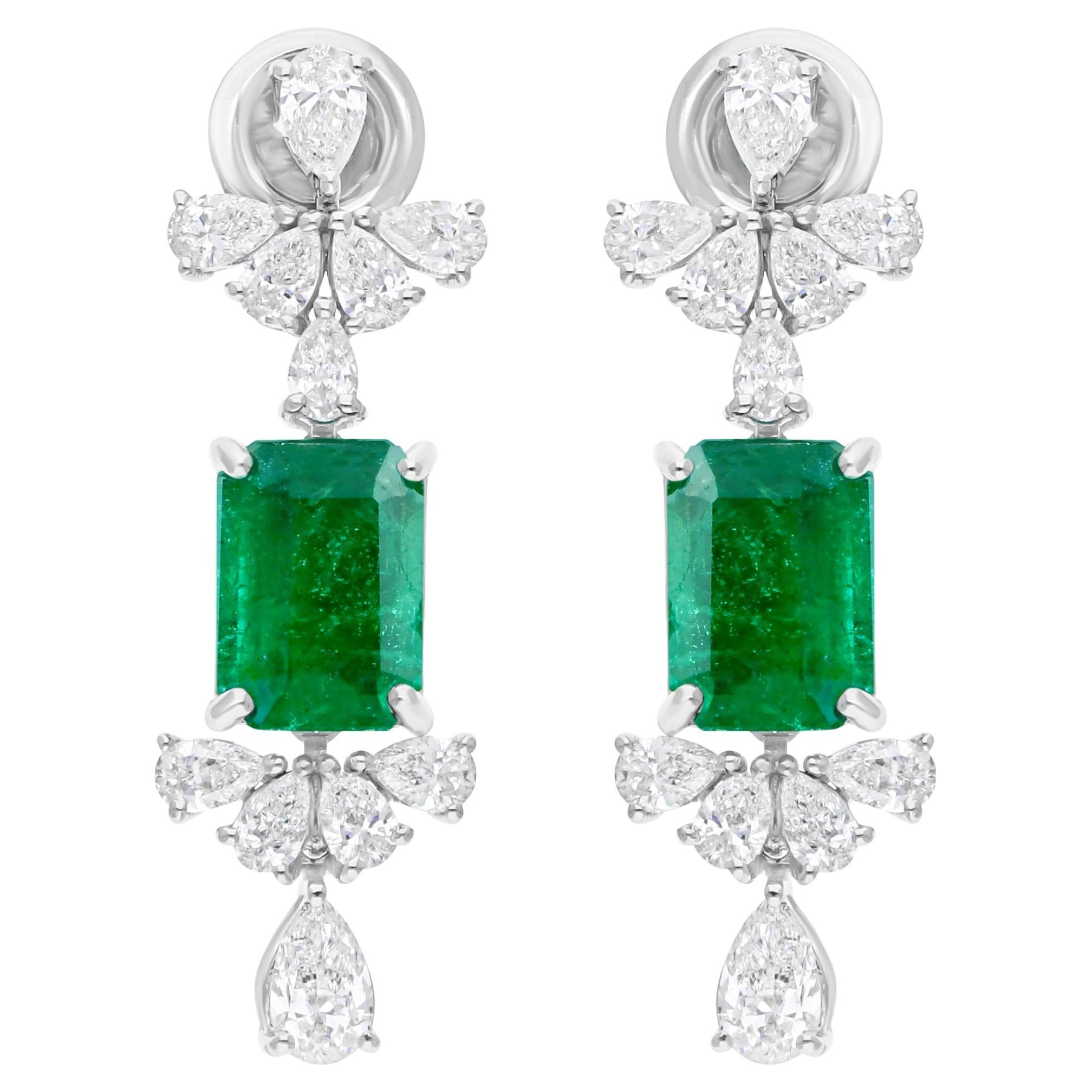 3.72 Carat Zambian Emerald 2.20 Carat SI/H Diamond 18 Karat White Gold earrings