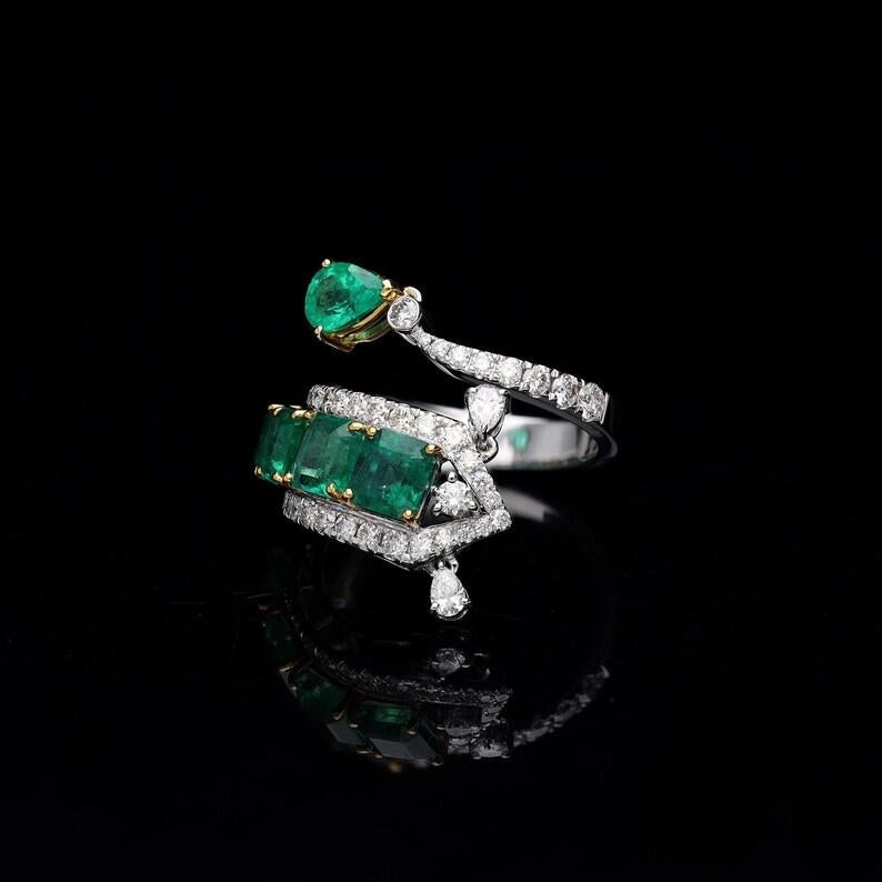 3.72 Cts Natural Emerald Art Deco Ring 18k Gold diamond ring In New Condition In jaipur, IN