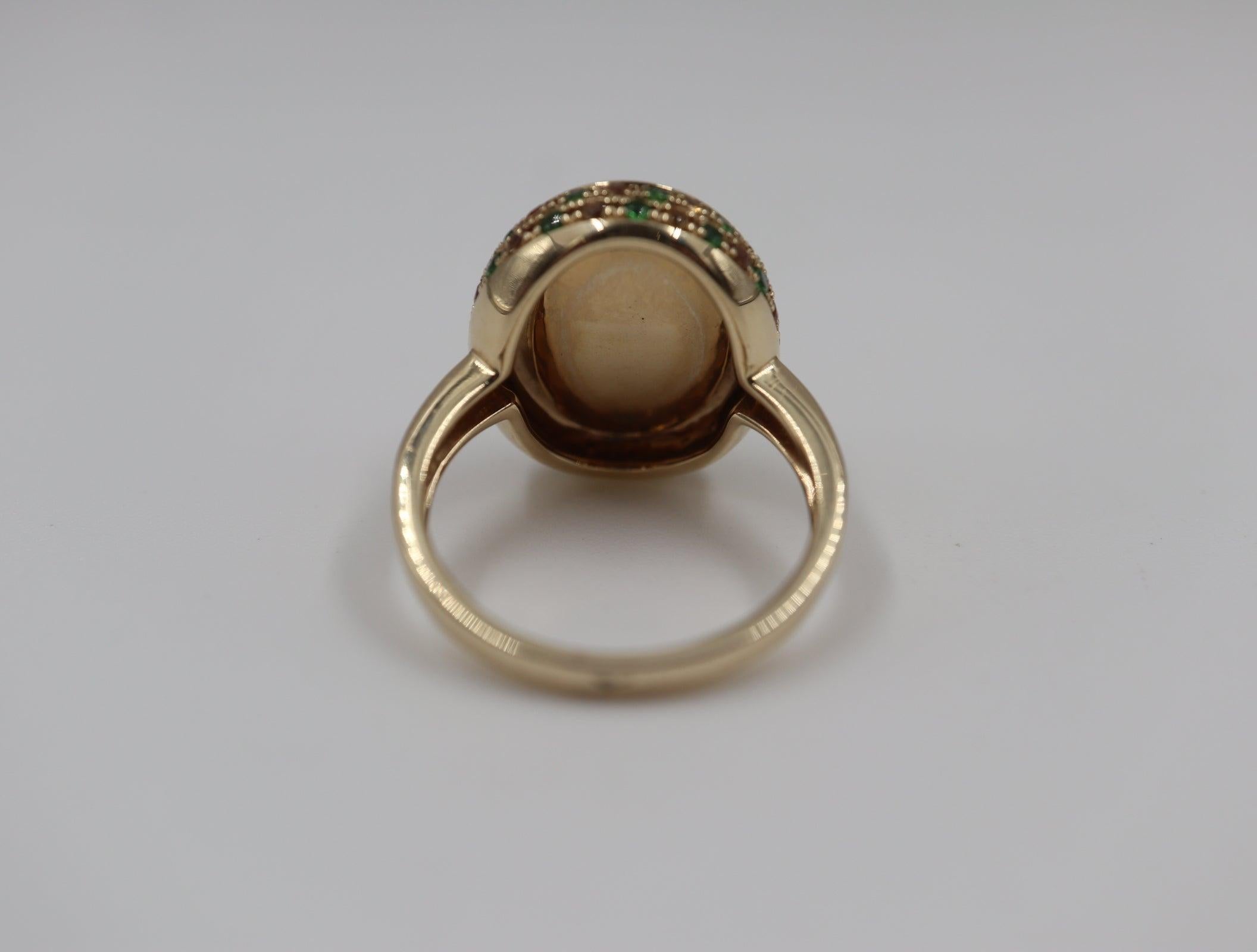 3,72 Opal & Tsavorit & Diamant Pave Halo Ring 14KY im Zustand „Neu“ im Angebot in Carmel-by-the-Sea, CA