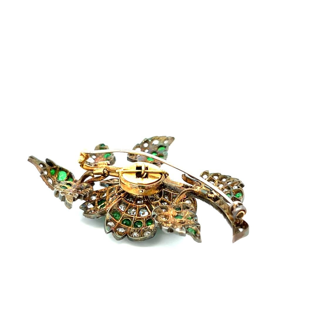 3,72ct Old European Cut Diamant & 2,45ct Smaragd Brosche in 18K Weißgold/Silber im Angebot 5