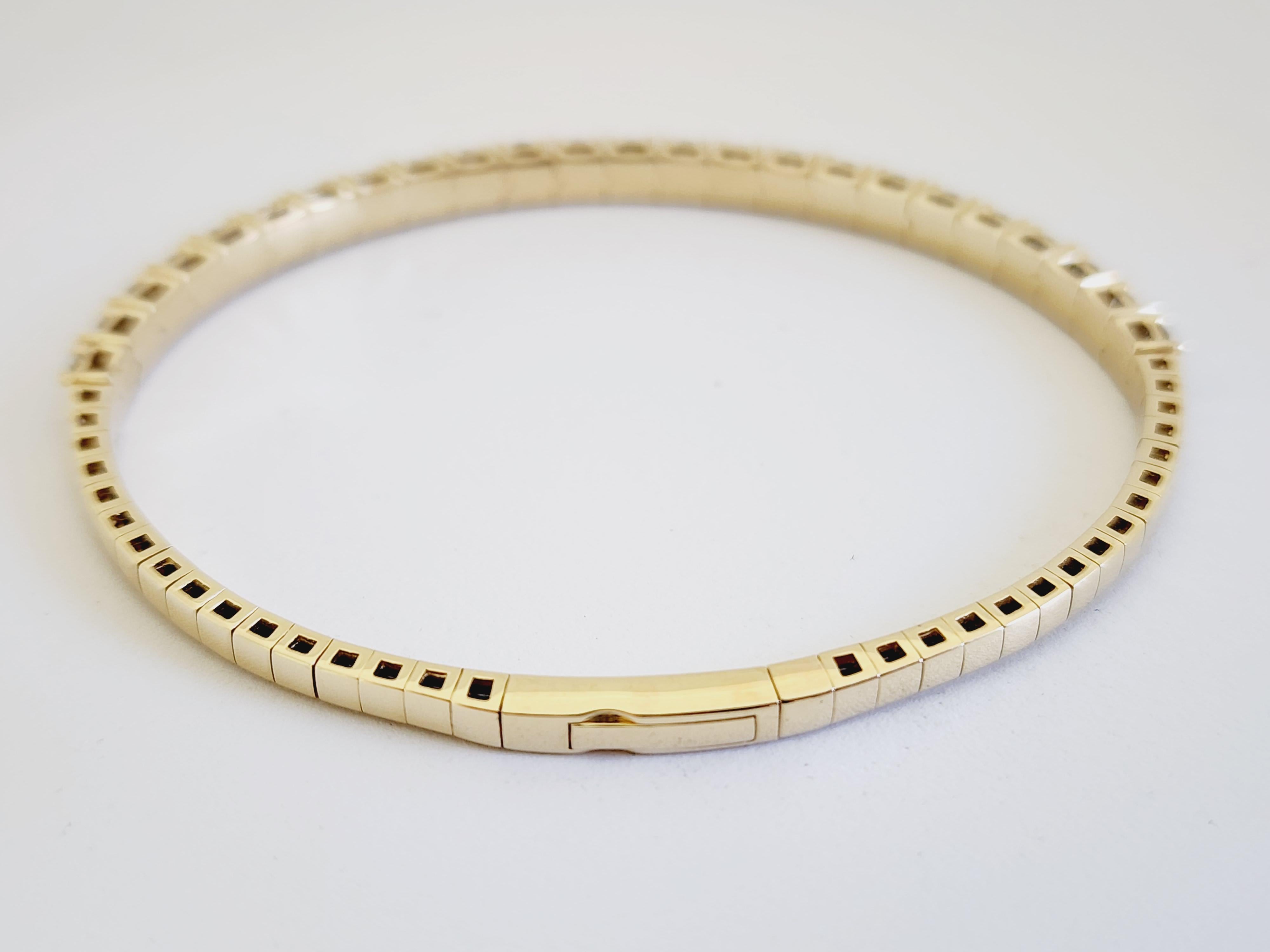 3.73 Carat Flexible Bangle Yellow Gold 14 Karat Bracelet In New Condition For Sale In Great Neck, NY