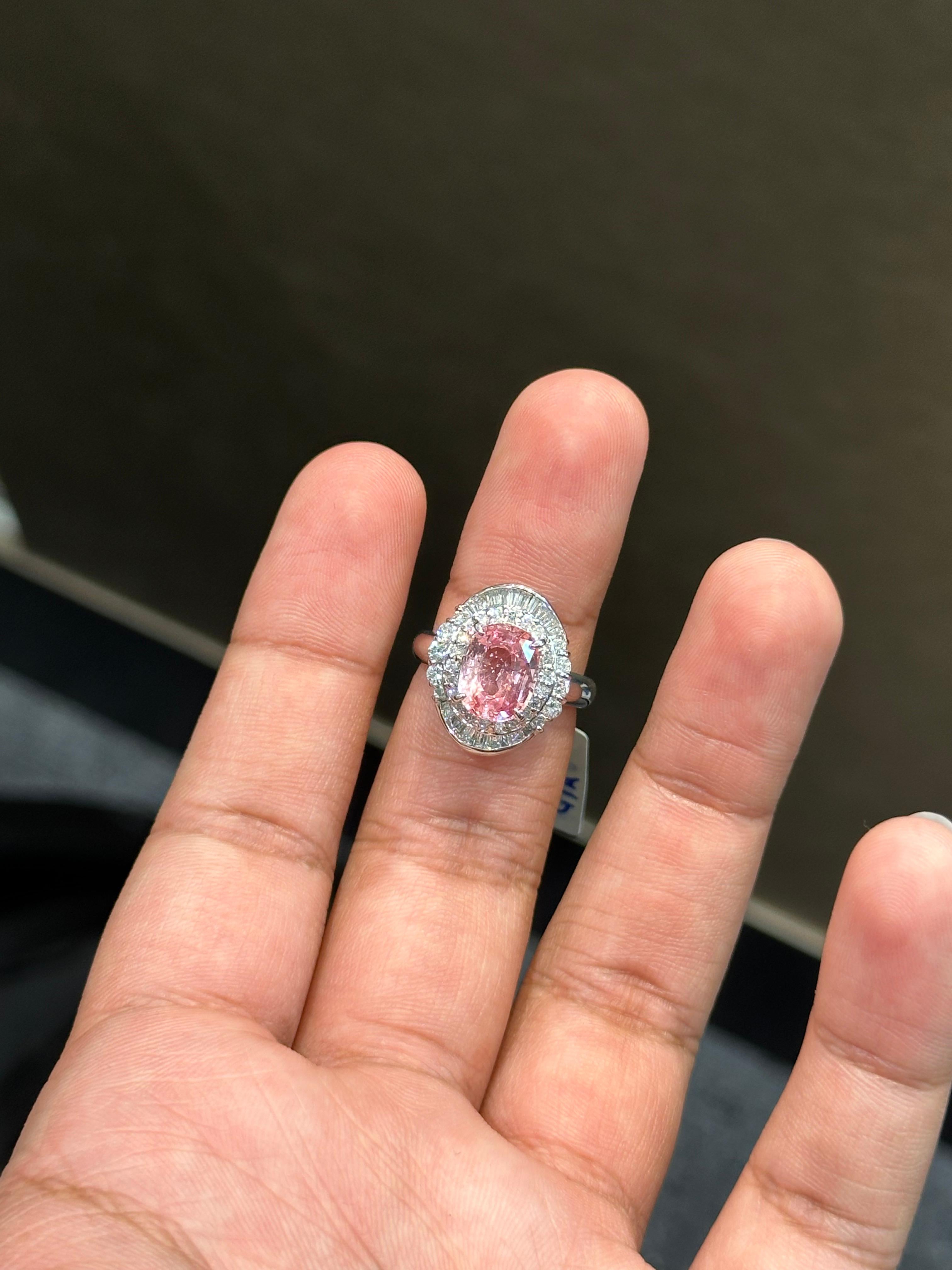 3.73 Carat No-Heat Padparadscha Sapphire & Diamond Ring in Platinum 900 In New Condition In Bangkok, TH
