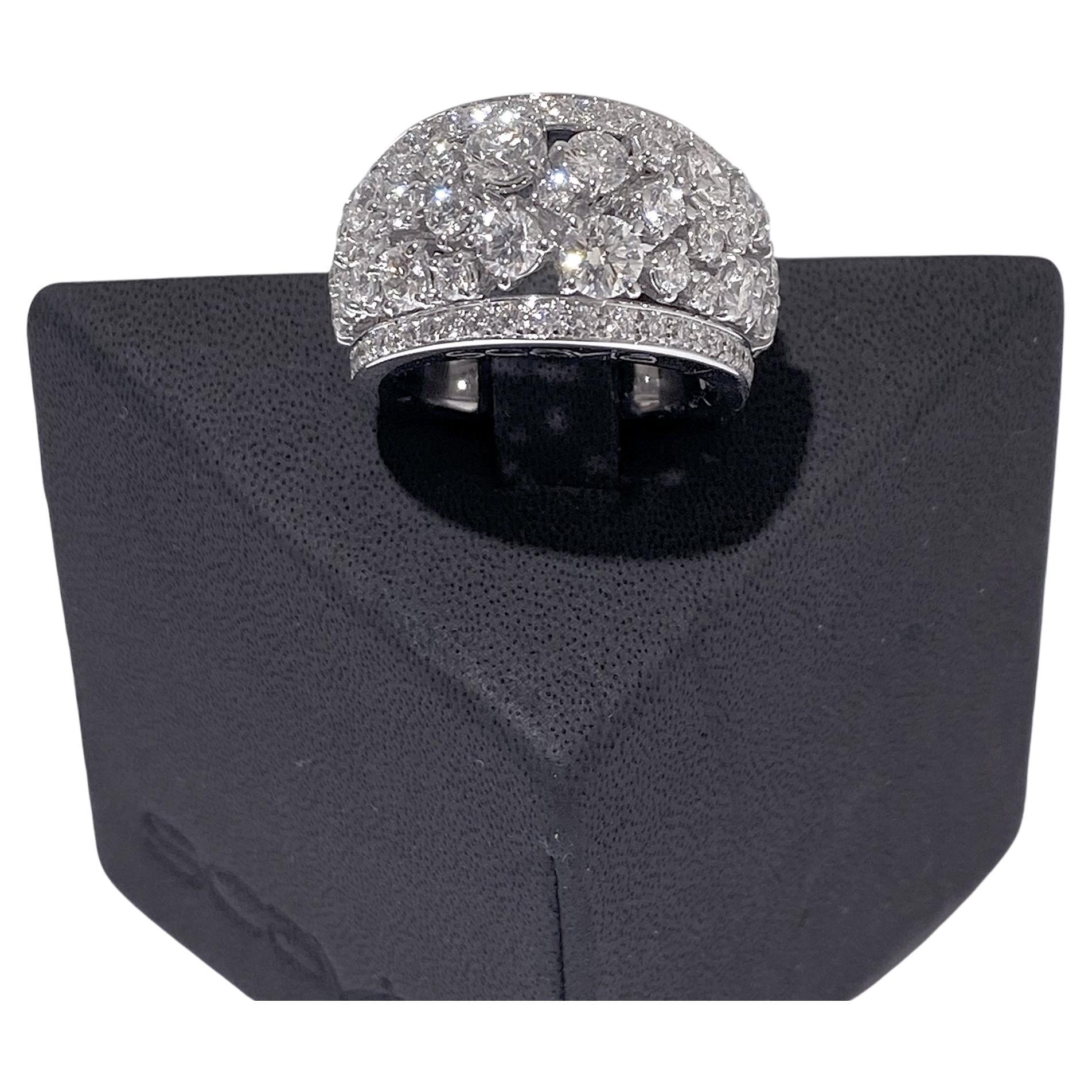 Contemporary 3.73 Ct SCAVIA SOL LEVANTE Fashion Band Ring Round Cut Diamonds 18K White Gold  For Sale