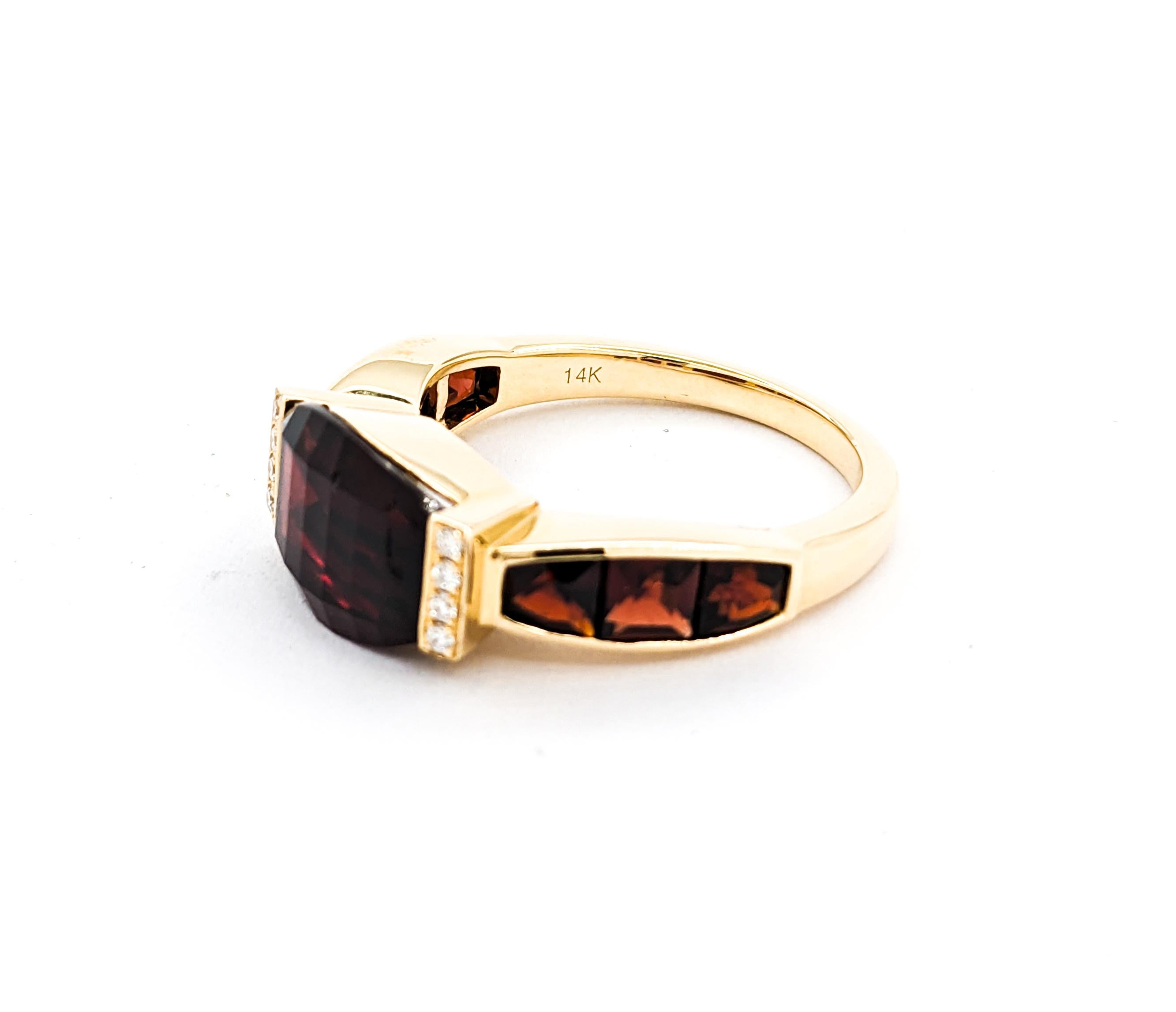 3.73ctw Pyrite Garnet Ring With Diamonds in Yellow Gold For Sale 3