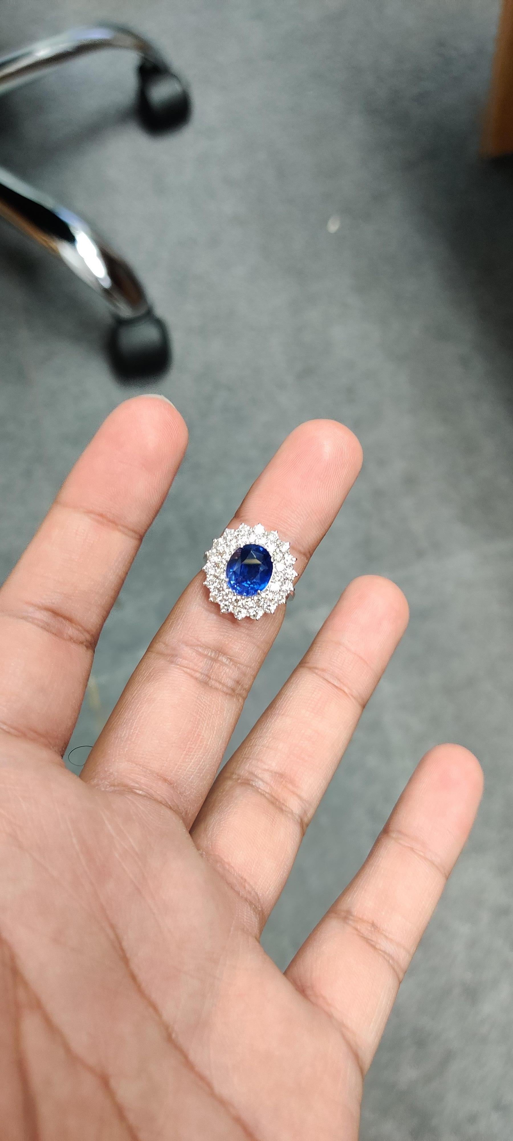 3.74 Carat Sri Lanka Blue Sapphire Diamond Ring in 18K Gold 1