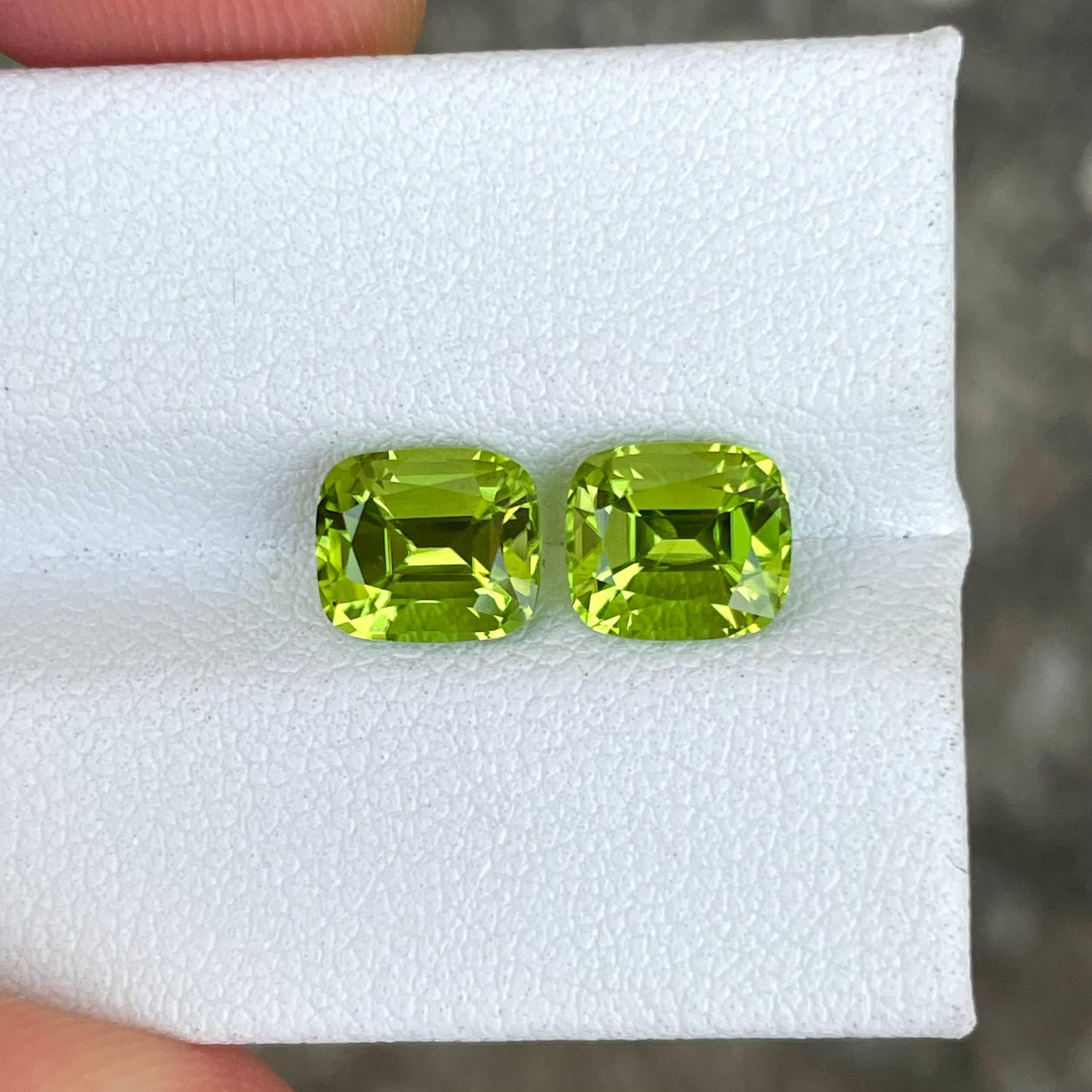 3.74 quilates Pareja Peridoto Verde Talla Cojín Piedra Preciosa Natural Paquistaní Corte cojín en venta