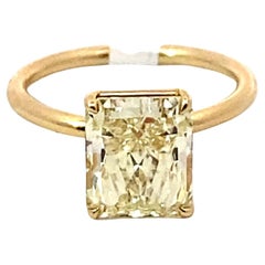 3,74 carati di diamante giallo chiaro taglio radiante, VVS-1 Anello in oro giallo 18 carati