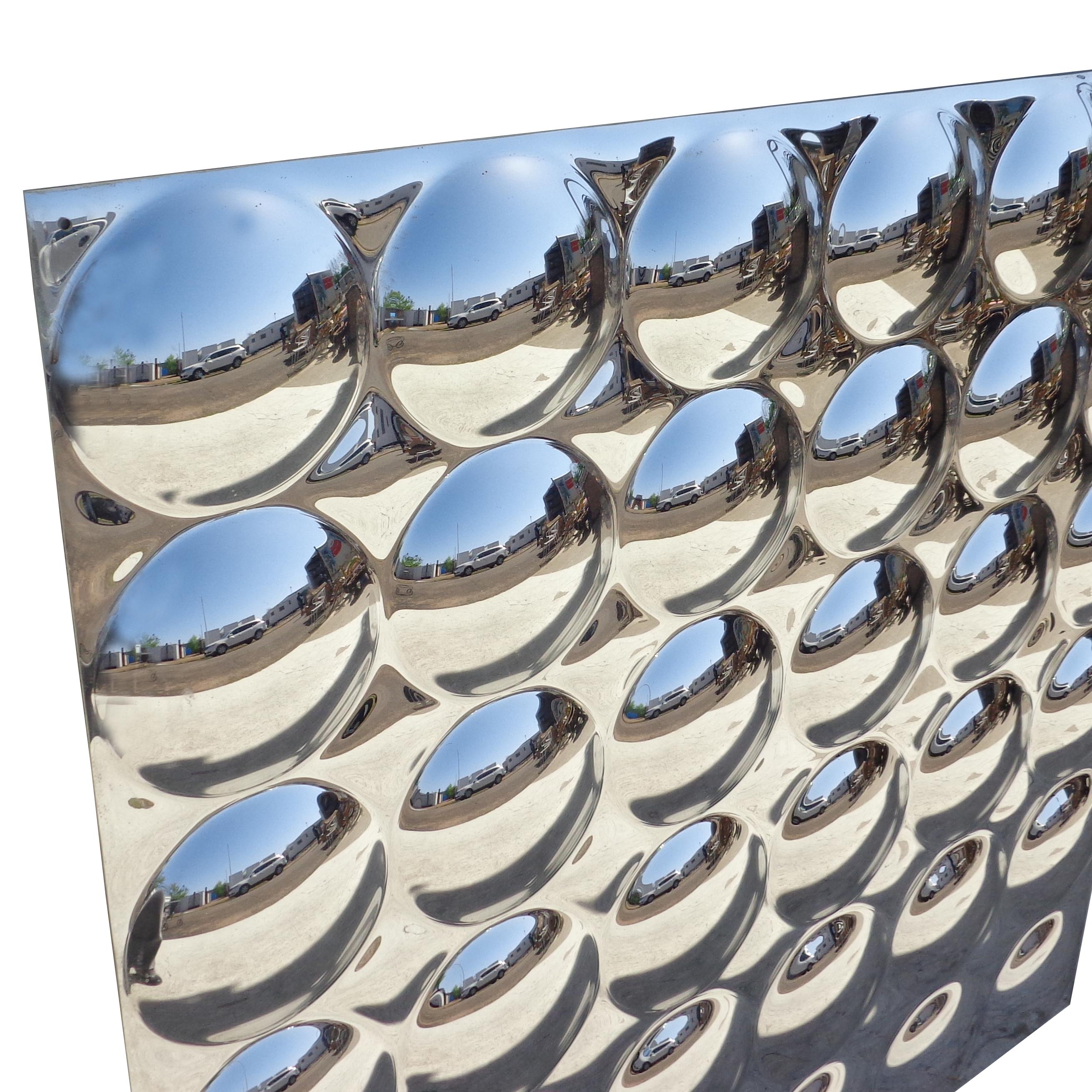 Mid-Century Modern 1970s Convex Bubble Mirror