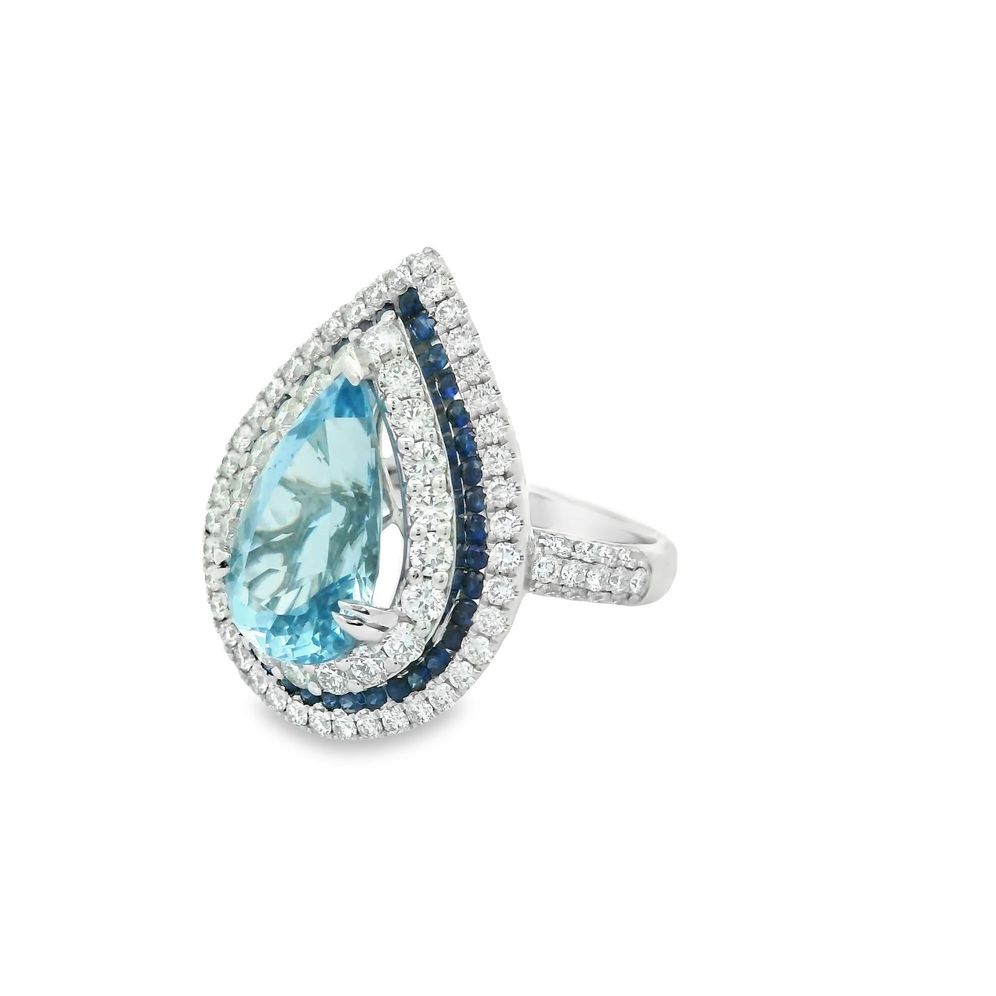 3,75 Quilates Aguamarina Diamante Zafiro Multi-Halo Anillo de Oro Blanco de 18k Corte pera en venta