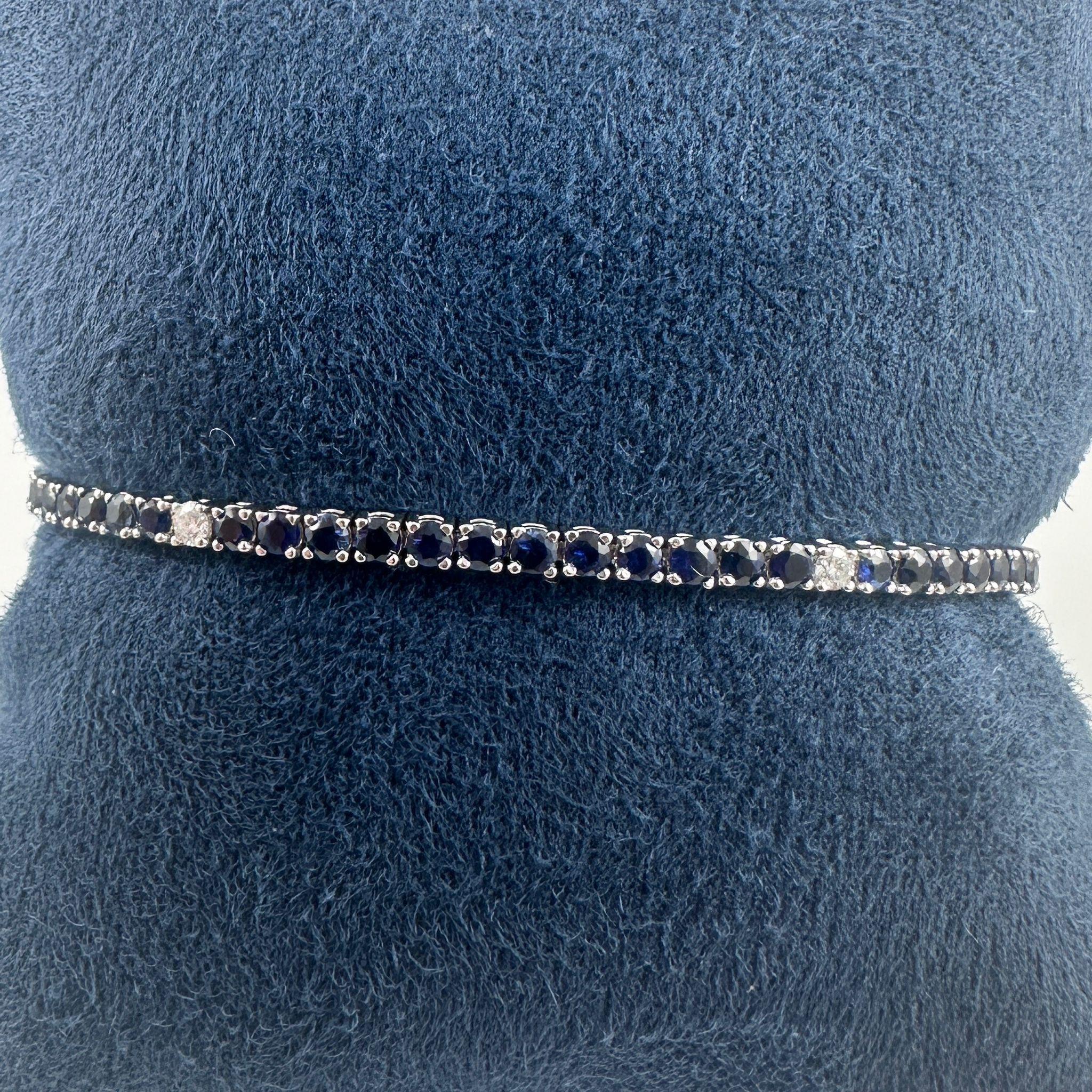da uomo o donna Bracciale Tennis con zaffiro blu e diamanti da 3,75 carati in oro bianco 14K in vendita