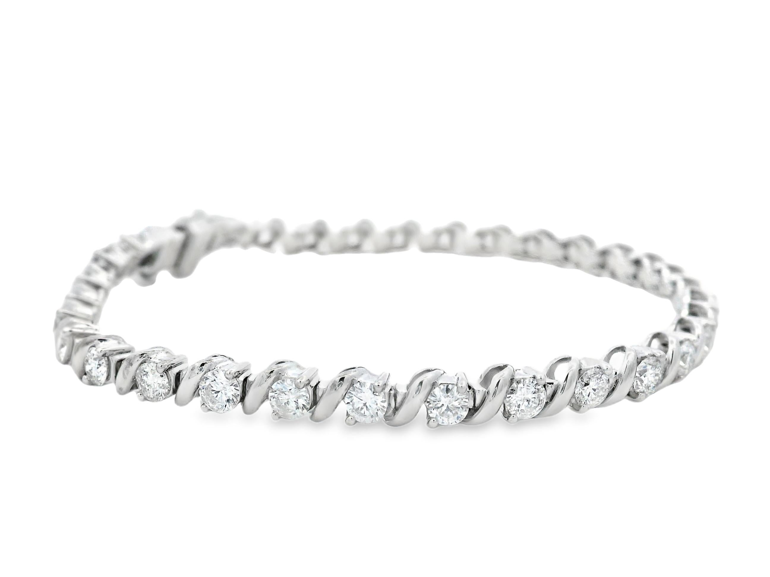 Bracciale tennis con diamanti da 3,75 carati in oro bianco 14K, lunghezza 7 pollici In condizioni Nuovo in vendita a New York, NY