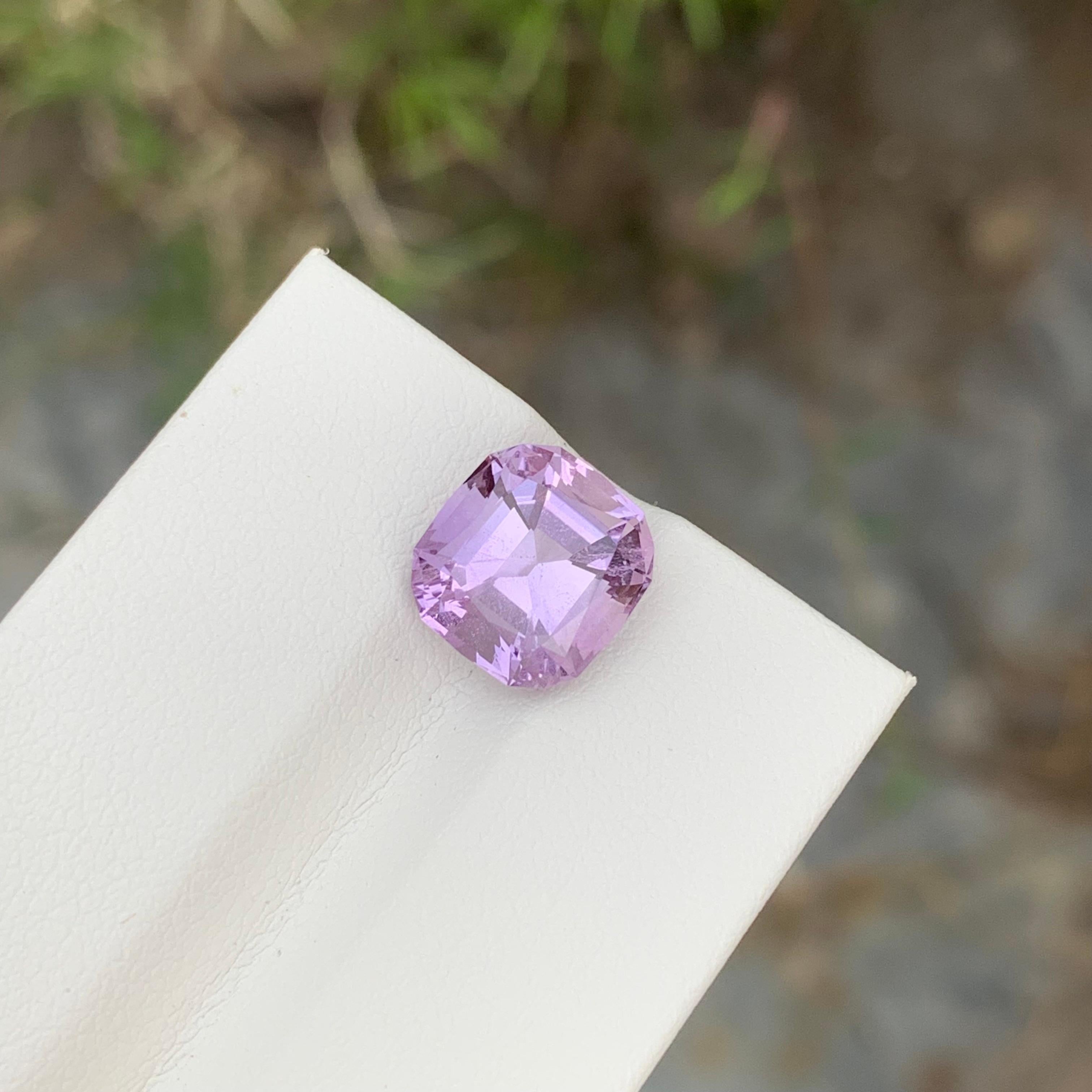 Cushion Cut 3.75 Carat Natural Loose Amethyst Cushion Shape Gem For Ring Jewellery For Sale
