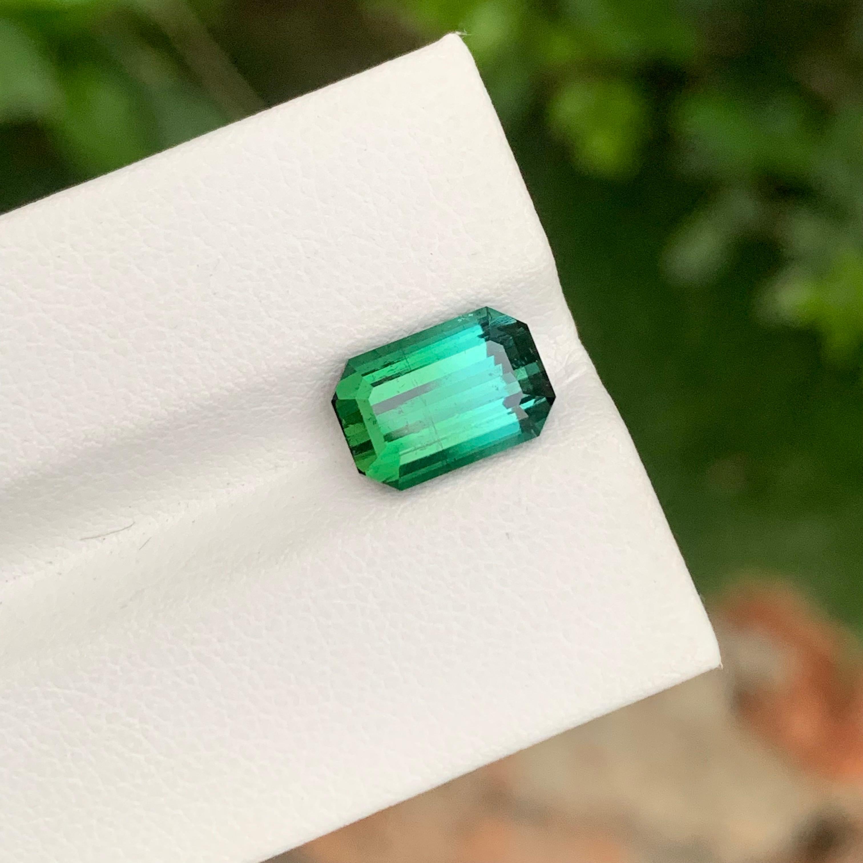 Femenino o masculino 3.75 Quilates Turmalina Natural Suelta Bicolor Forma Esmeralda Gema Para Anillo en venta