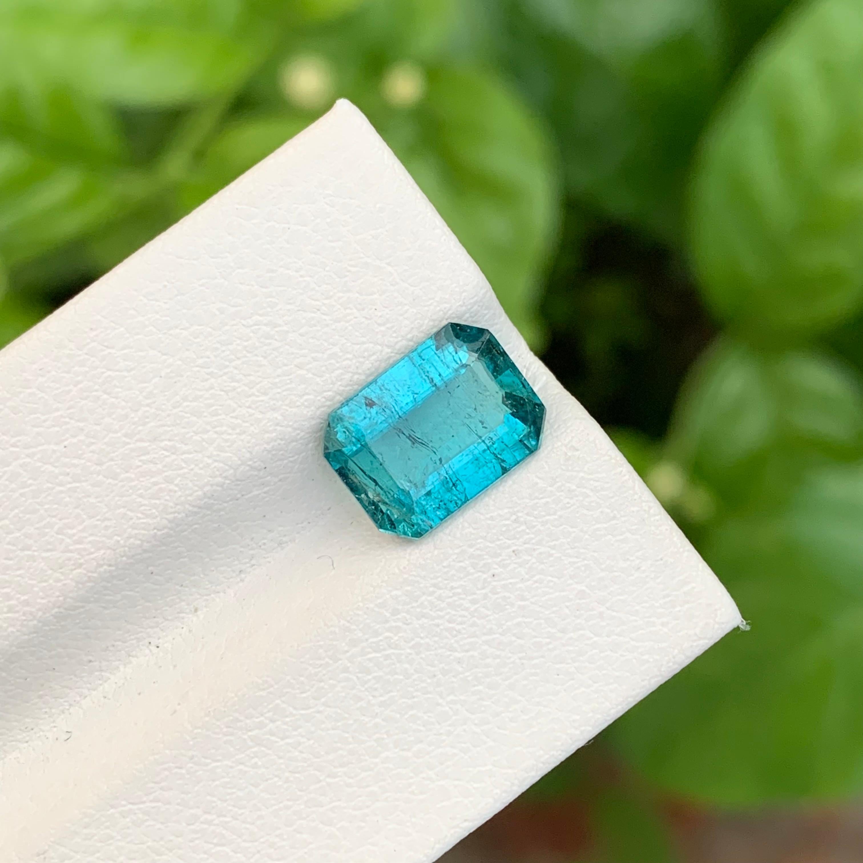 Pierre précieuse non incluse, tourmaline bleue naturelle de 3,75 carats en forme d'émeraude Neuf - En vente à Peshawar, PK