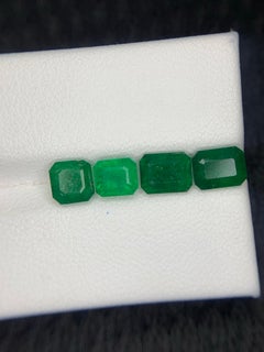 3.75 Carat Natural Loose Emerald Lot Gemstone For Jewellery Making