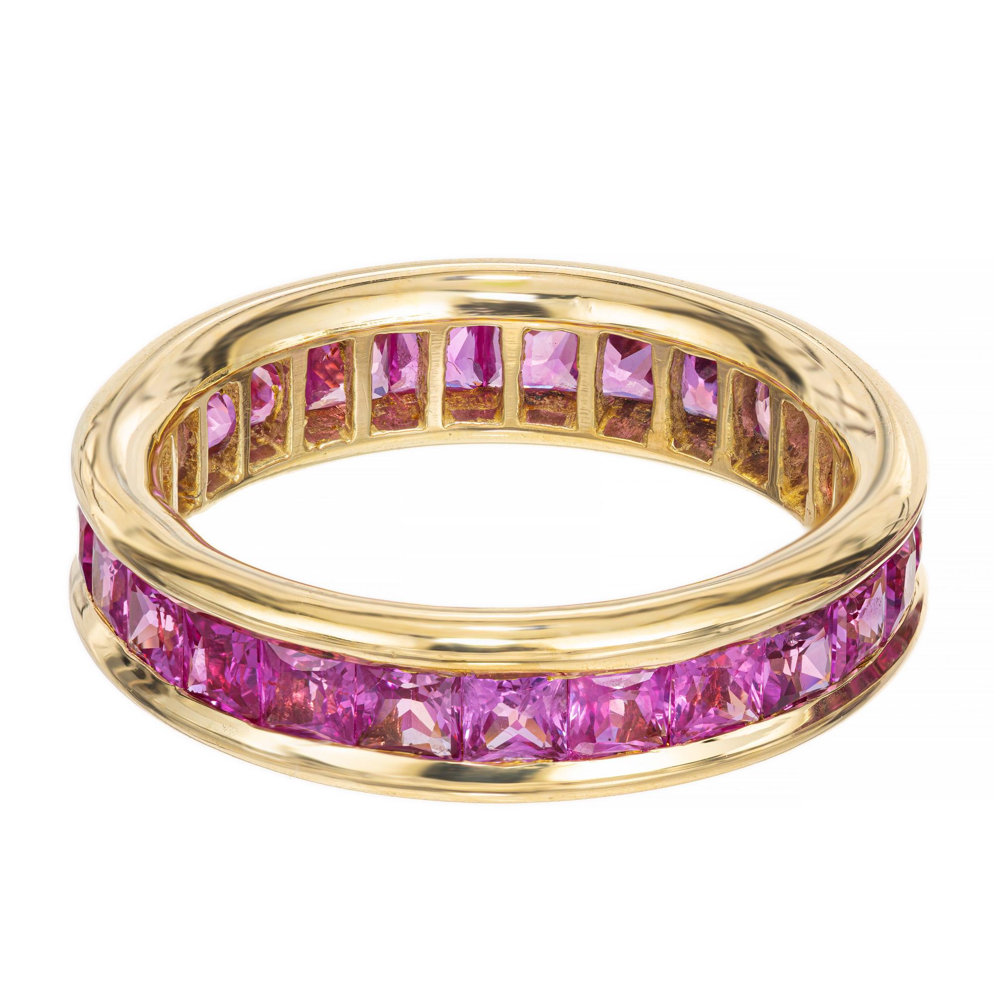 3.75 Carat Princess Cut Pink Sapphire Gold Eternity Wedding Band Ring In Good Condition For Sale In Stamford, CT