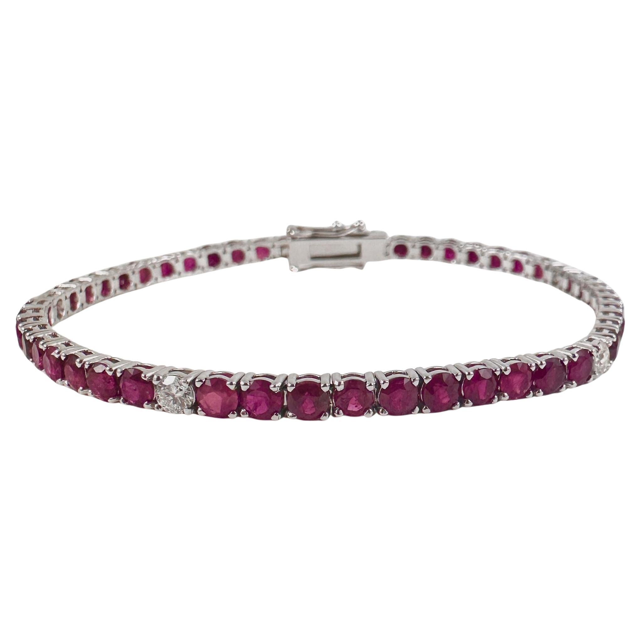 Bracciale Tennis con rubini e diamanti da 3,75 carati in oro bianco 14K