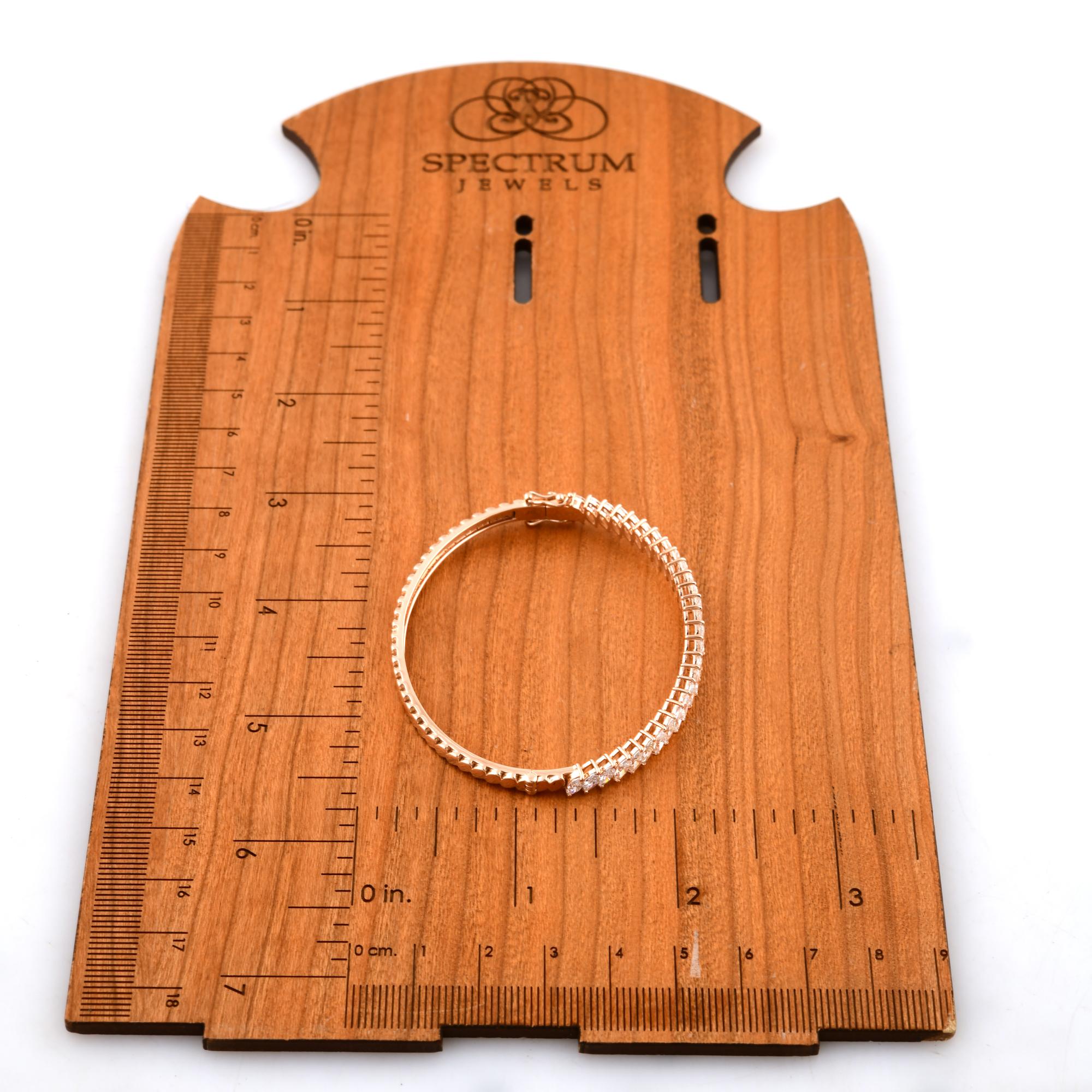 3.75 Carat SI/H Marquise Brilliant Cut Diamond Bangle Bracelet 14k Rose Gold Pour femmes en vente