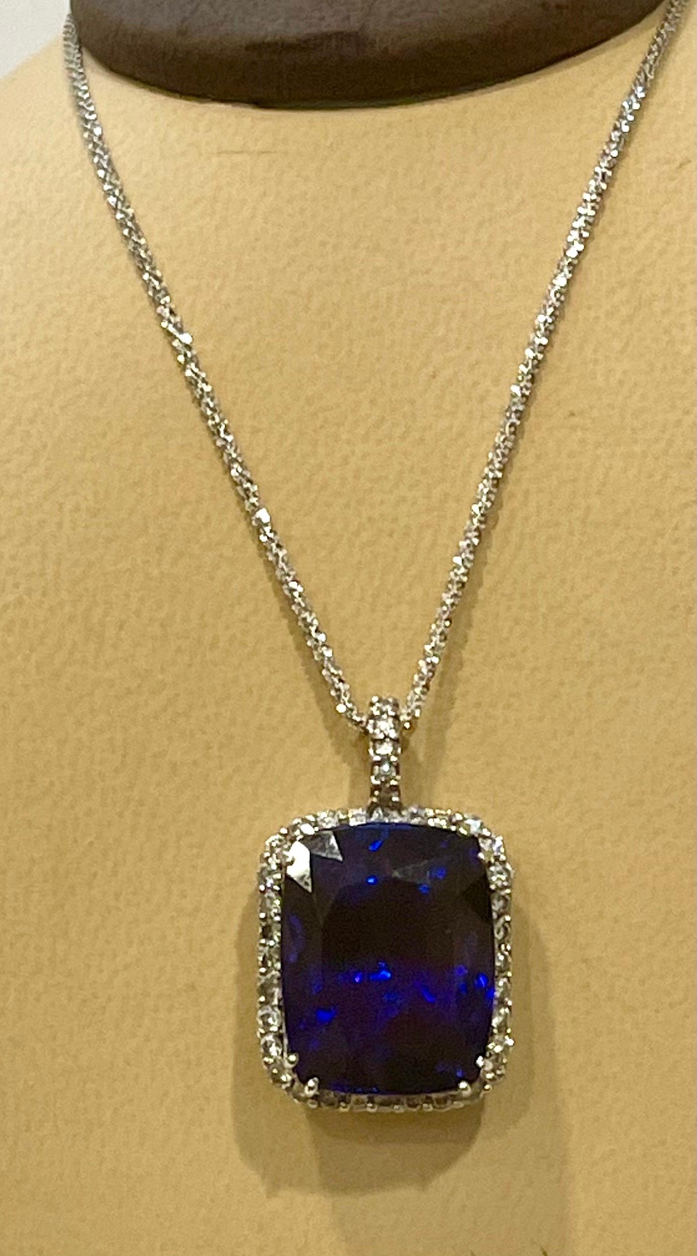 37.5 Carat Tanzanite Necklace & Diamond Pendant with Chain 14 Karat White Gold For Sale 4