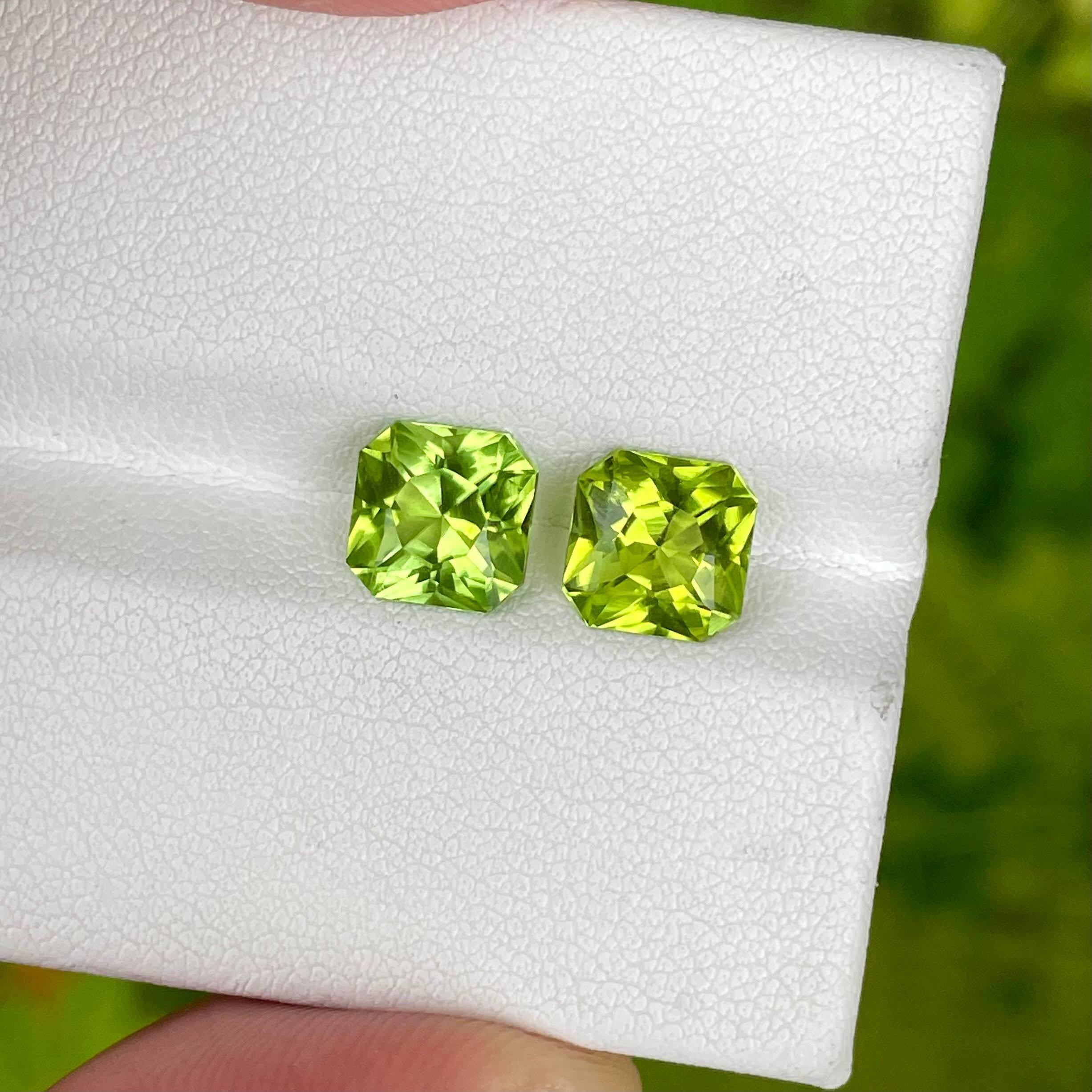 Par de Peridotos de 3,75 quilates Talla de Precisión Personalizada Piedra Preciosa Natural de Pakistán en Nuevo estado para la venta en Bangkok, TH