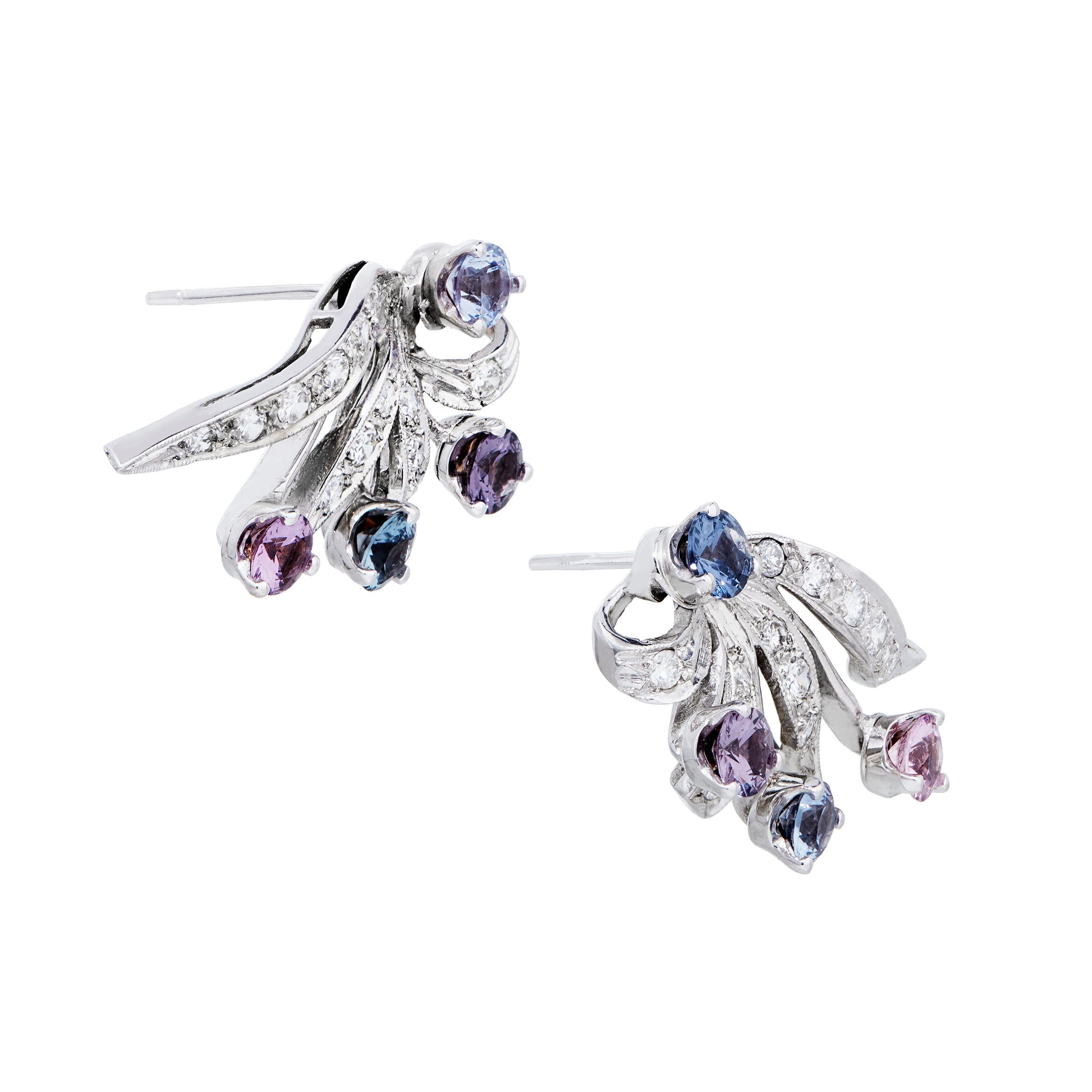 Moderne Boucles d'oreilles en or blanc 14 carats avec diamants et spinelle de 3,75 carats en vente