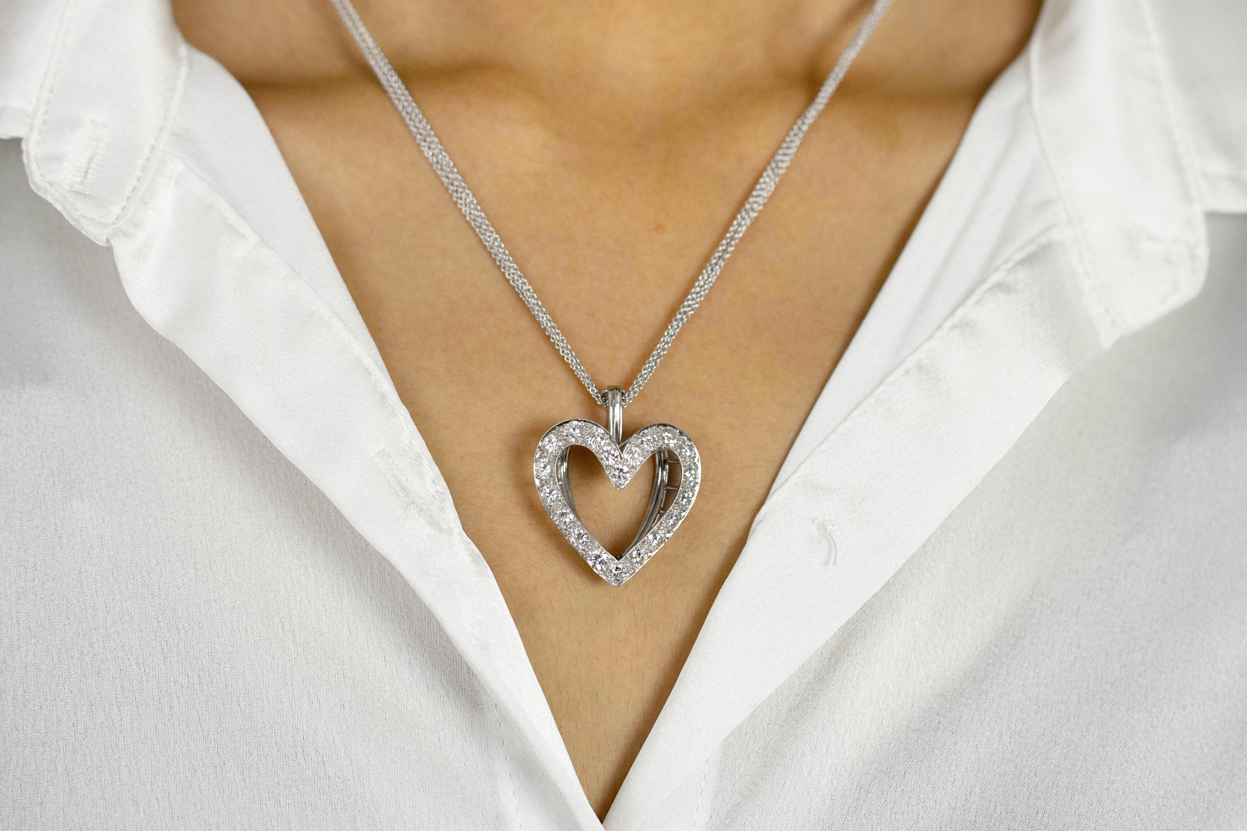 3.75 Carats Total Diamond Round Brilliant Open Work 3D Heart Pendant Necklace Neuf - En vente à New York, NY