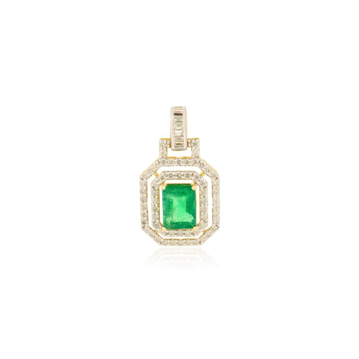 3.75 Ct. Pendentif Emeraude Octogonale avec Diamants en Or Jaune 18K Cadeau pour Elle en vente 1