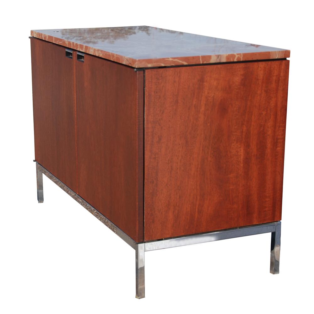 Credenza Knoll Moderna de Mediados de Siglo con Tapa de Mármol Rojo Moderno de mediados de siglo