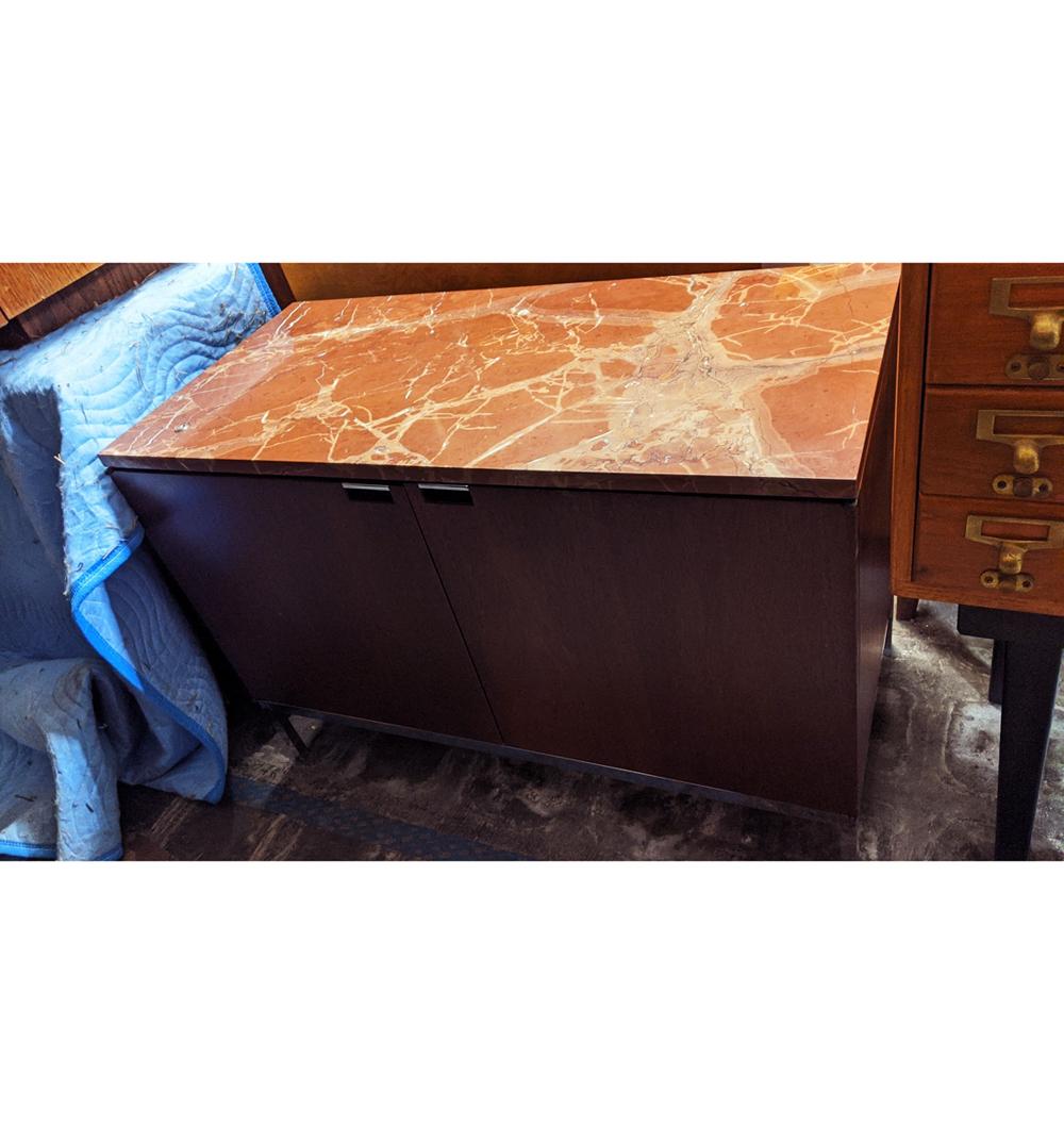 Mid-Century Modern Knoll Credenza with Rojo Marble Top In Good Condition For Sale In Pasadena, TX