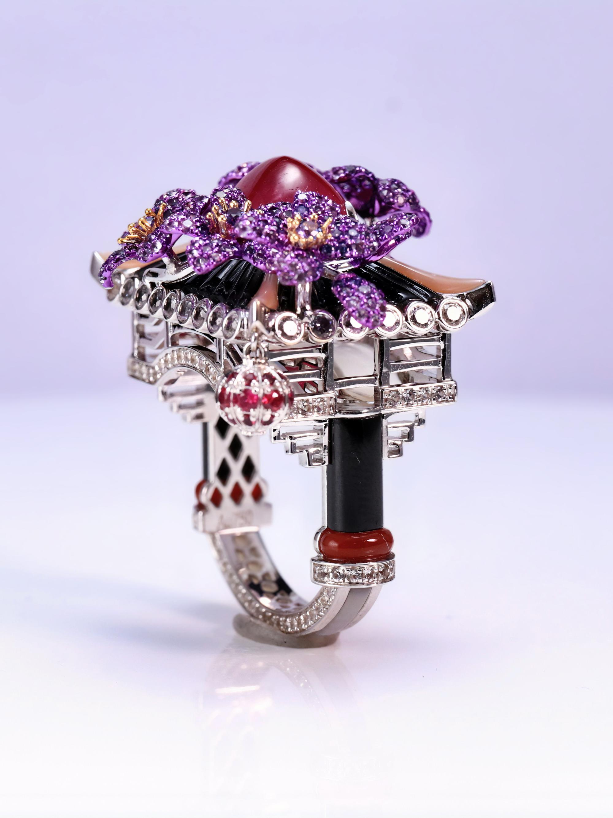 Pavilion Luxury Ring High End 6.67ct Ruby Unheat Burma Unique jewelry 18K Gold For Sale 3
