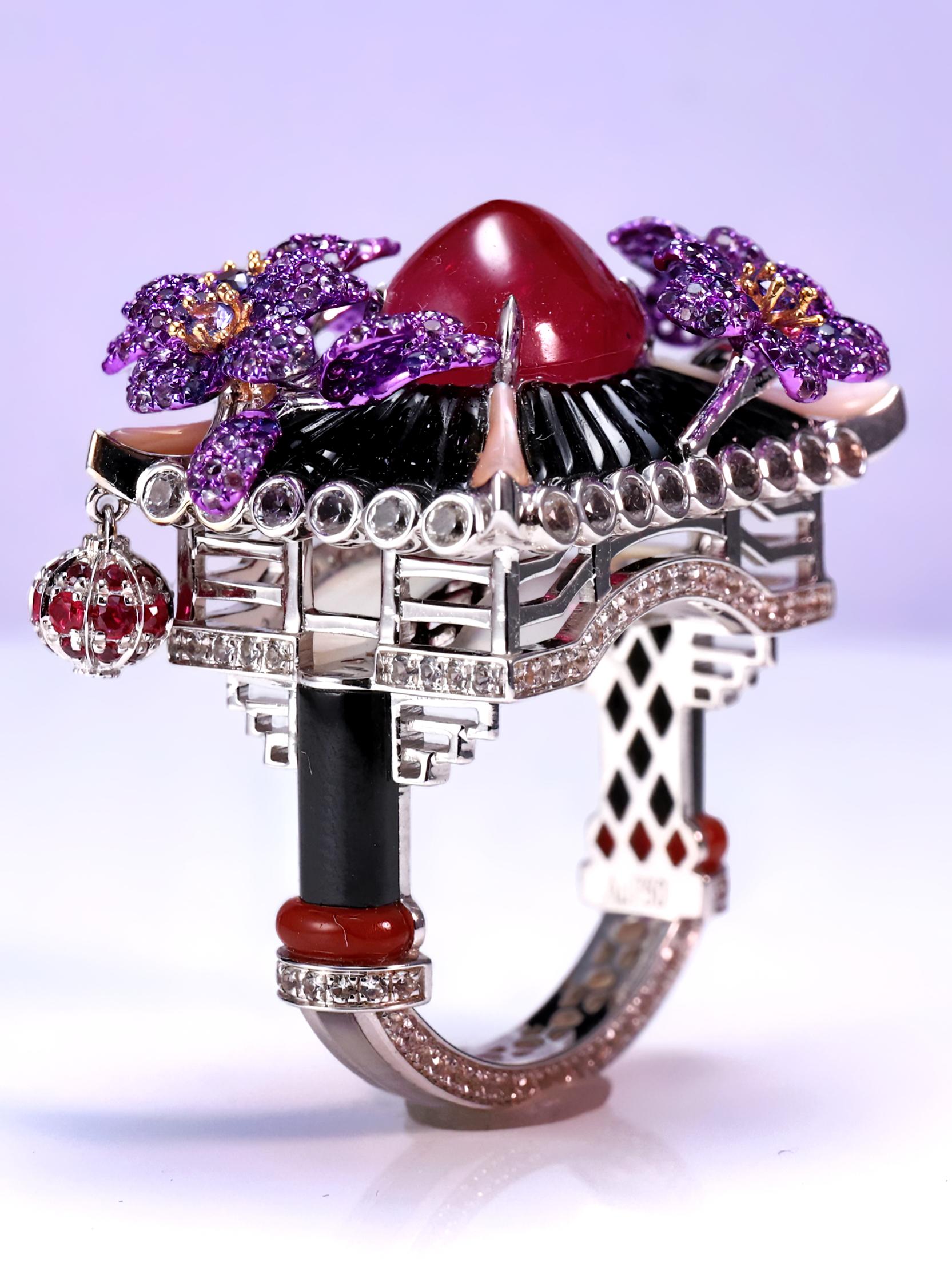 Cabochon Pavilion Luxury Ring High End 6.67ct Ruby Unheat Burma Unique jewelry 18K Gold For Sale