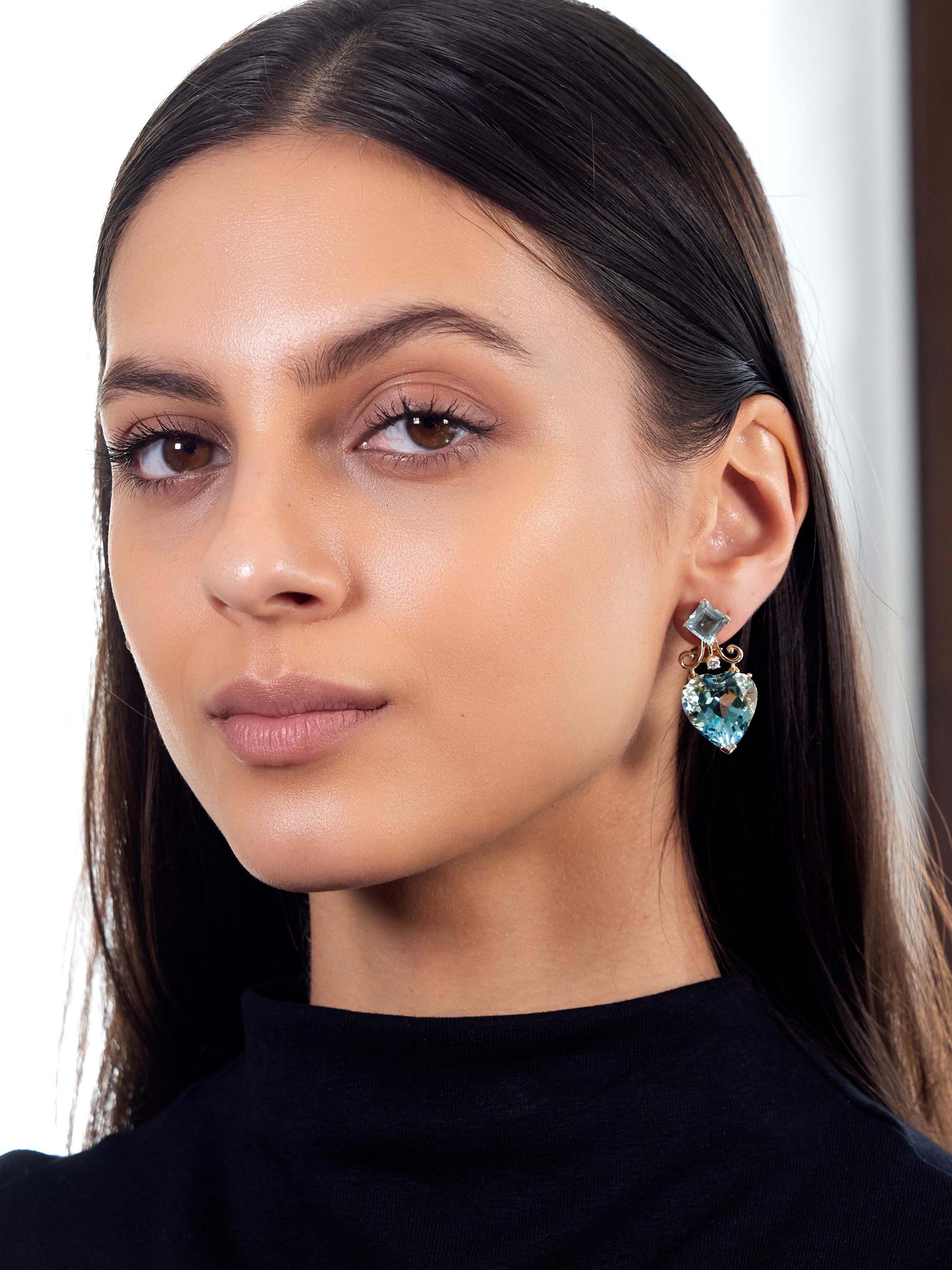 37.52 CTW Aigue-marine Diamant Or jaune 14 Karat Boucles d'oreilles en forme de coeur en vente 3